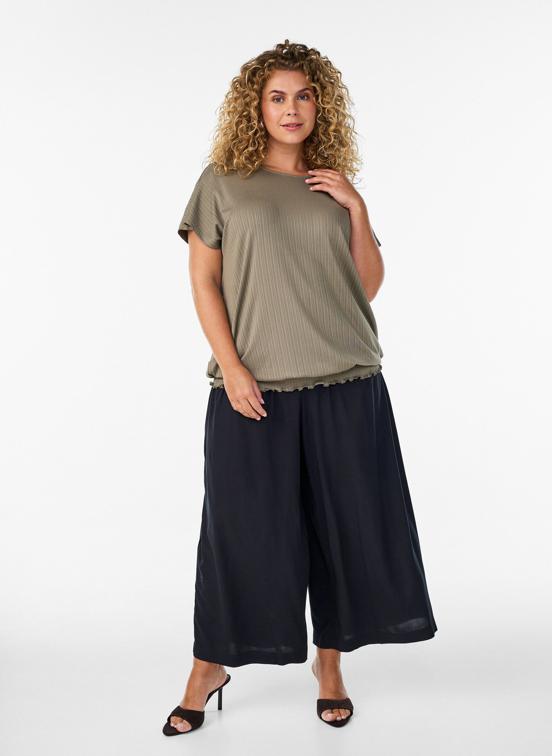 ZizziJersey blouse met gestructureerde strepen en een gesmokte zoom, Bruin, Model image number 1