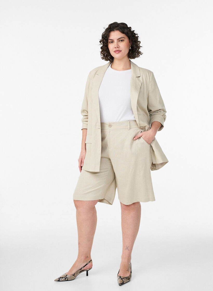 Bermuda shorts met hoge taille in linnen en viscose, Beige, Model image number 1