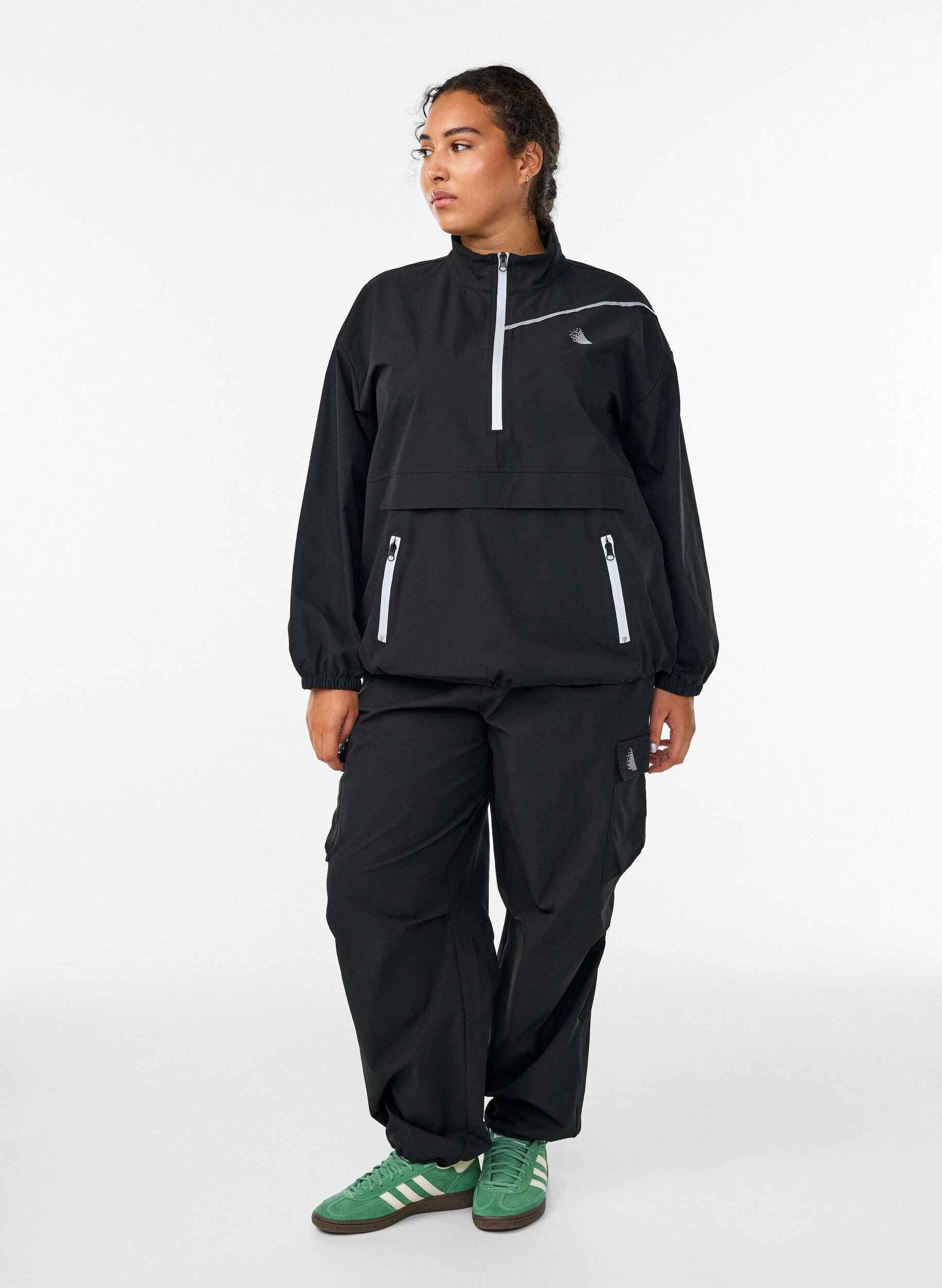 Trackpants met cargozakken, Zwart, Model