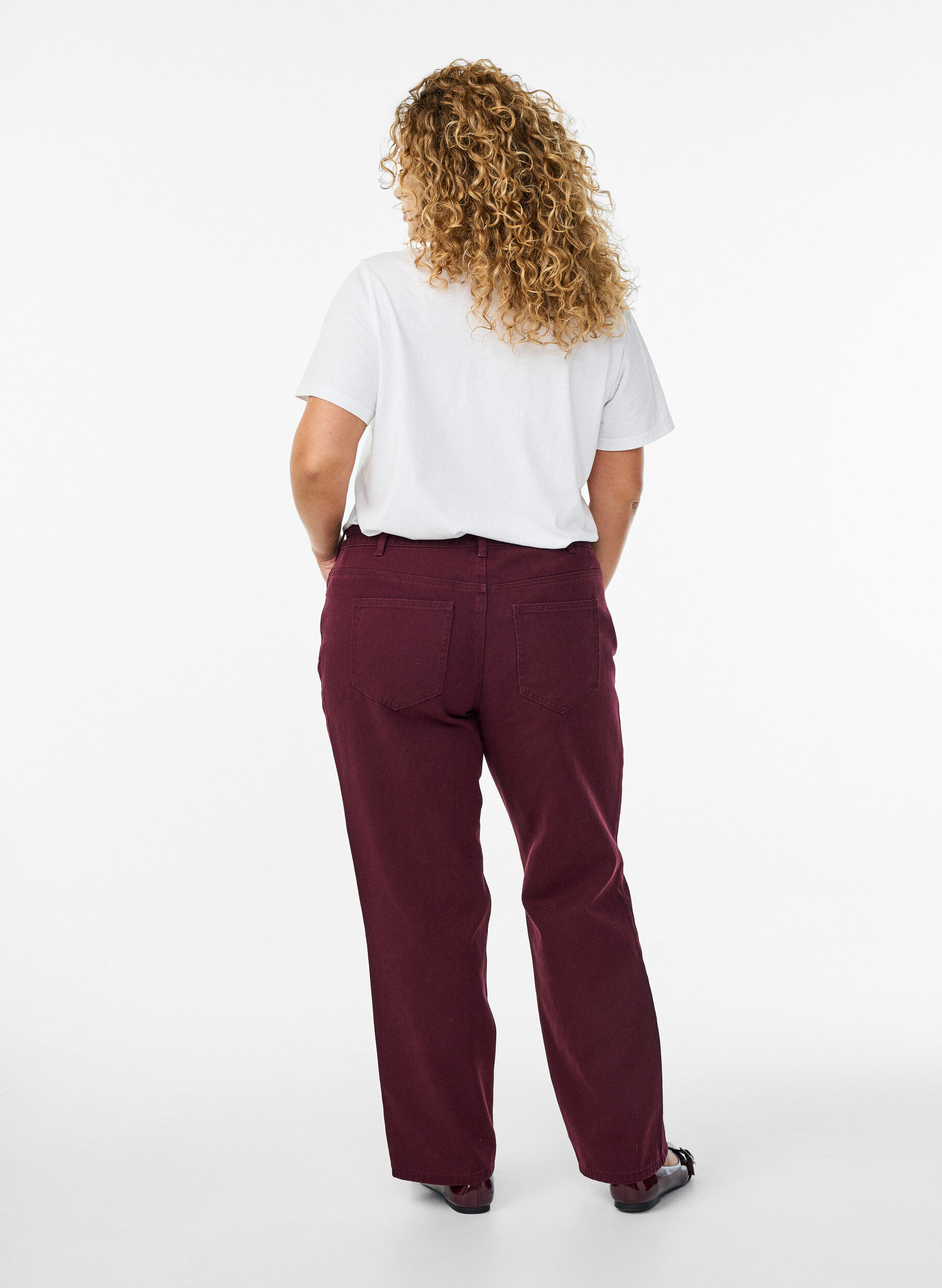 ZizziGekleurde high-waist jeans met een strikceintuur, Rood, Model image number 1