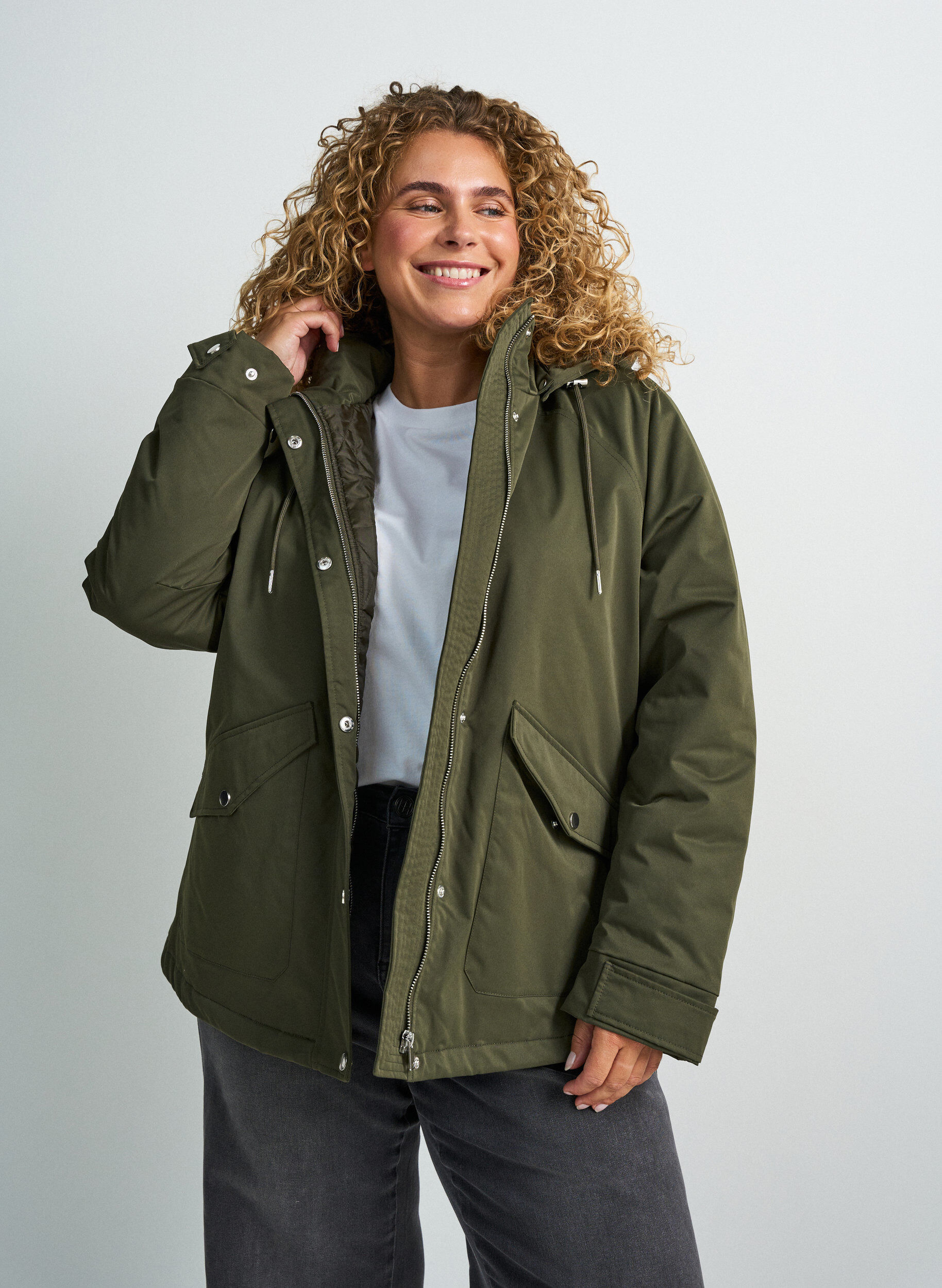 Gewatteerde parka met afneembare capuchon, Groen, Model