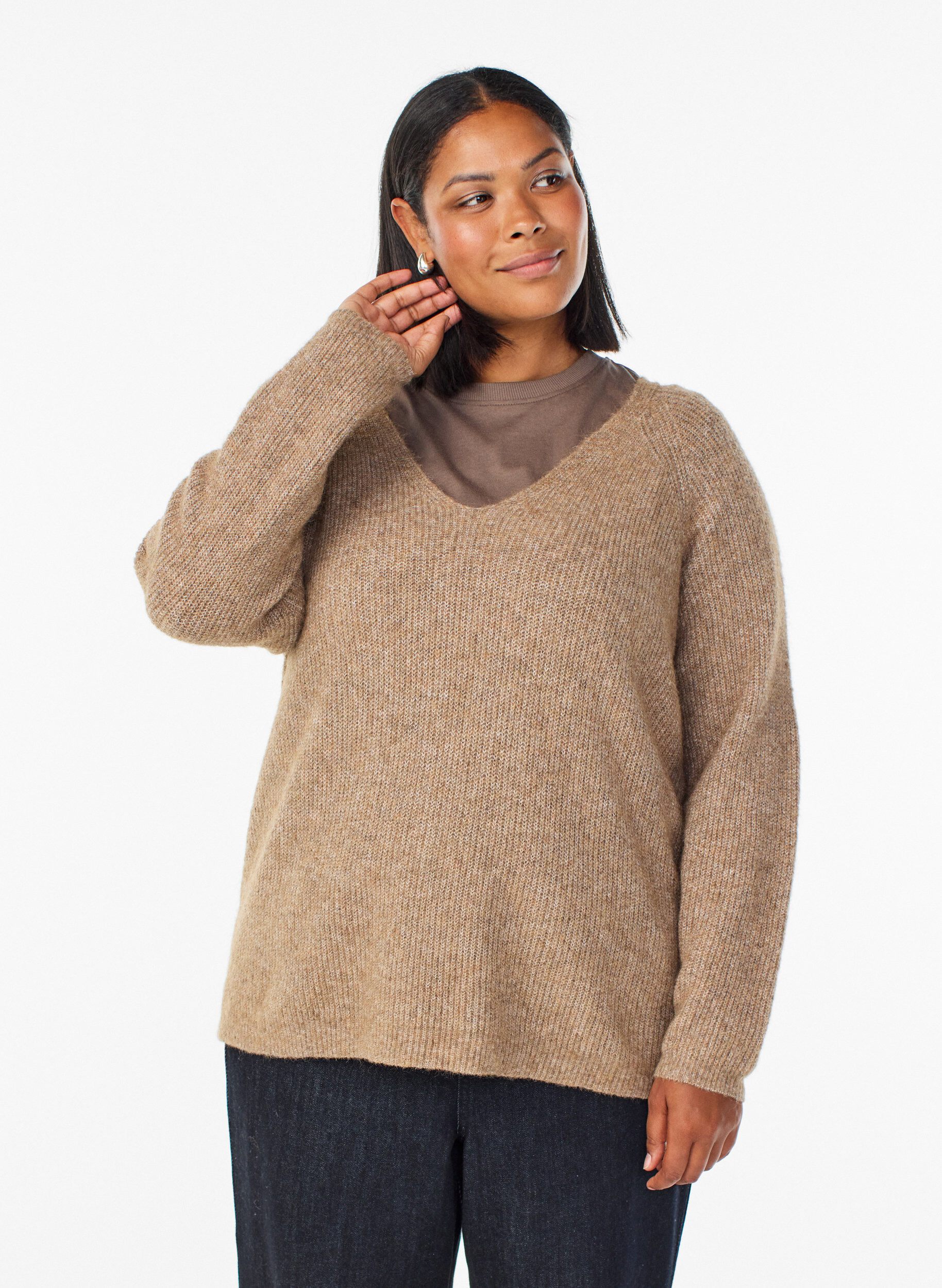 Gebreide blouse met V-hals en raglanmouwen, Bruin, Model