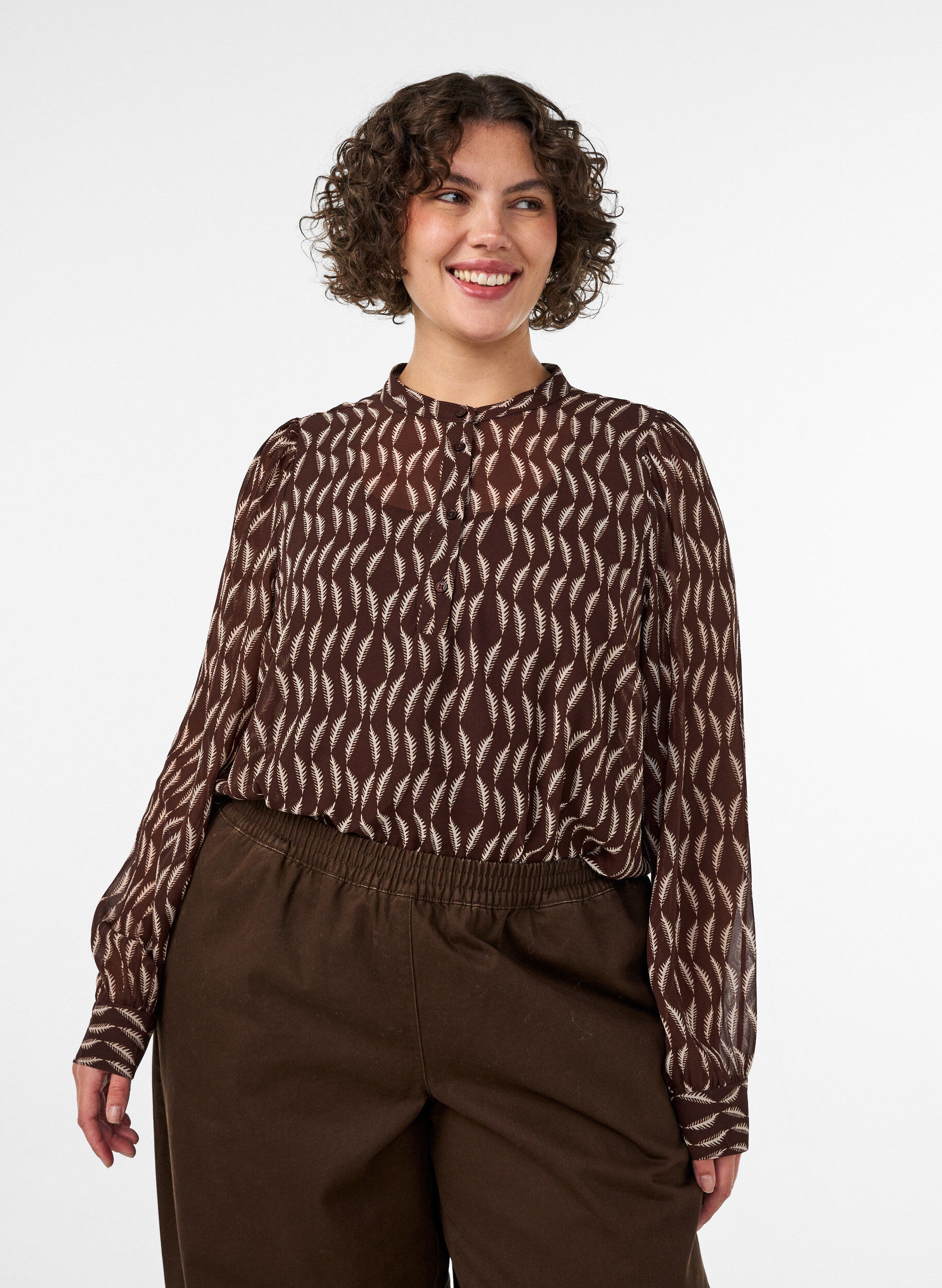 Blouse met all-overprint en korte knoopsluiting, Bruin, Model