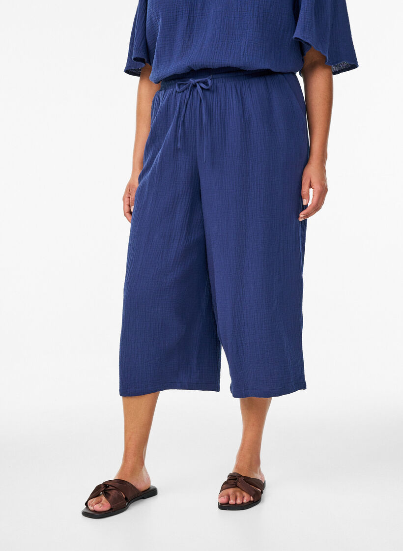 Blouse en mousseline de coton avec broderie anglaise et manches 1/2, Bleu, Model image number 3