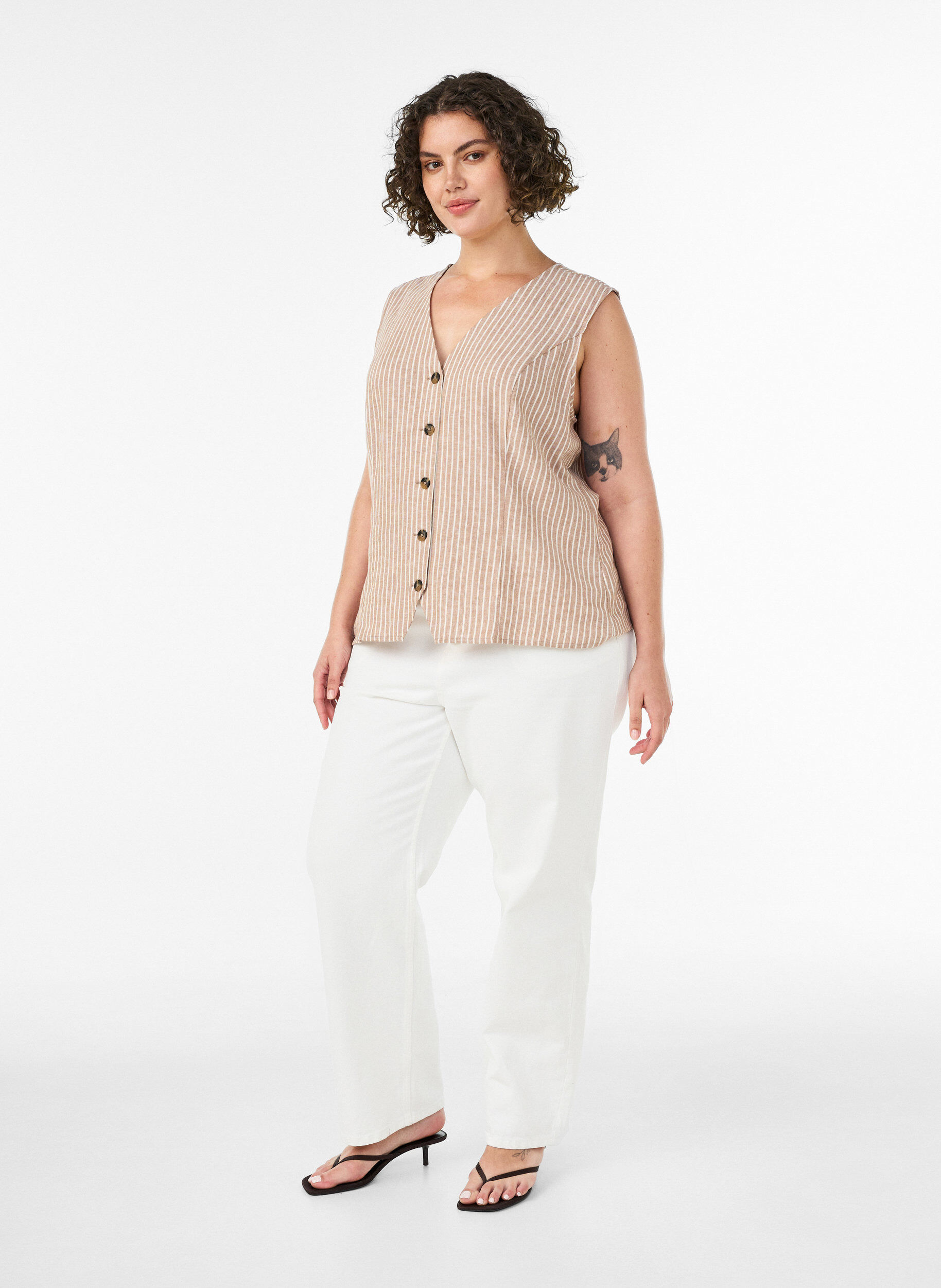 ZizziGestreepte vest in linnen en viscose, Beige, Model image number 1