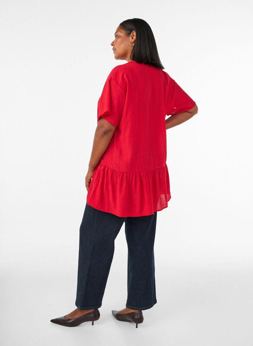 Losse tuniek met gekreukte structuur en rucherand, Rood, Model image number 2