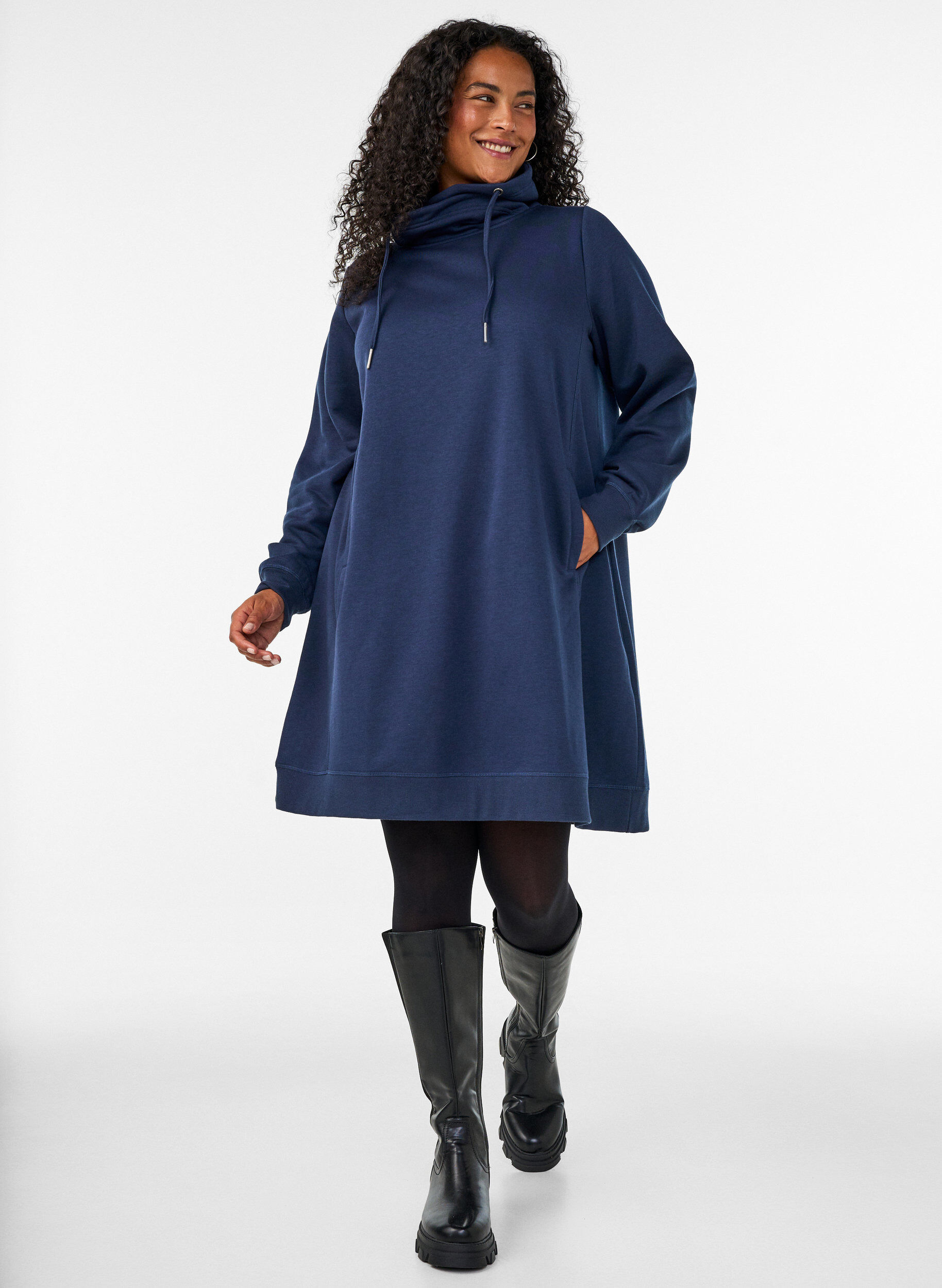 ZizziKort sweatshirt jurk met hoge kraag en zakken, Blauw, Model image number 1