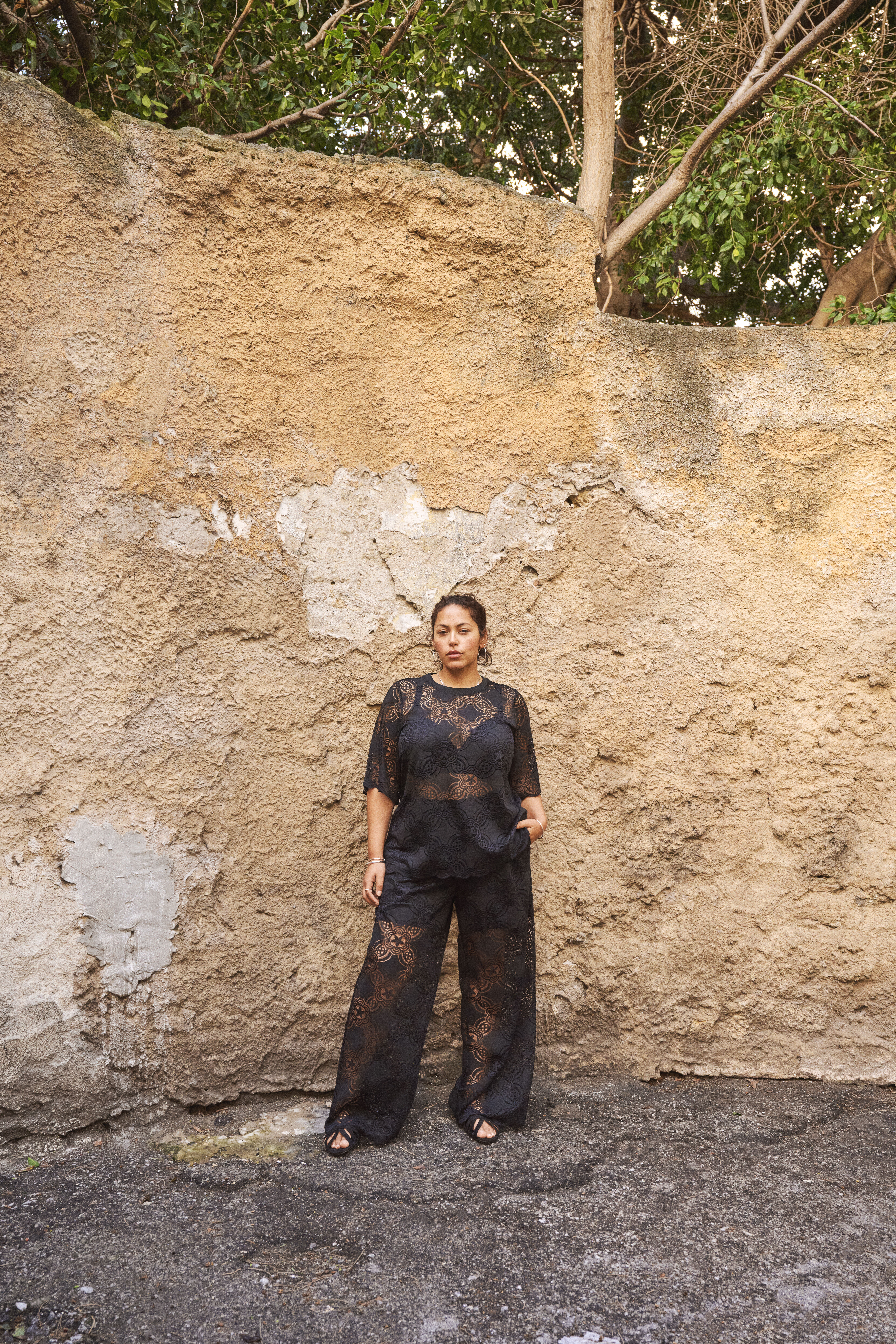 ZizziZwarte kanten set, , Model