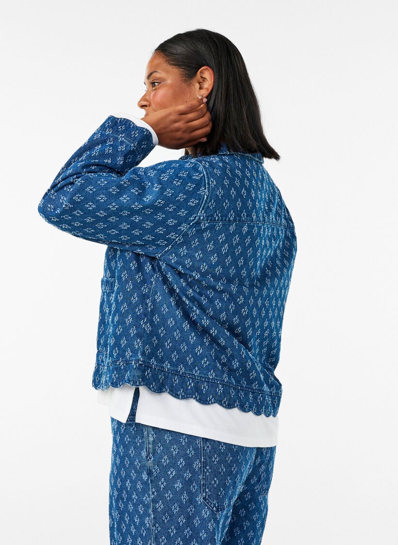 Denimjack met een versleten patroon, Blauw, Model