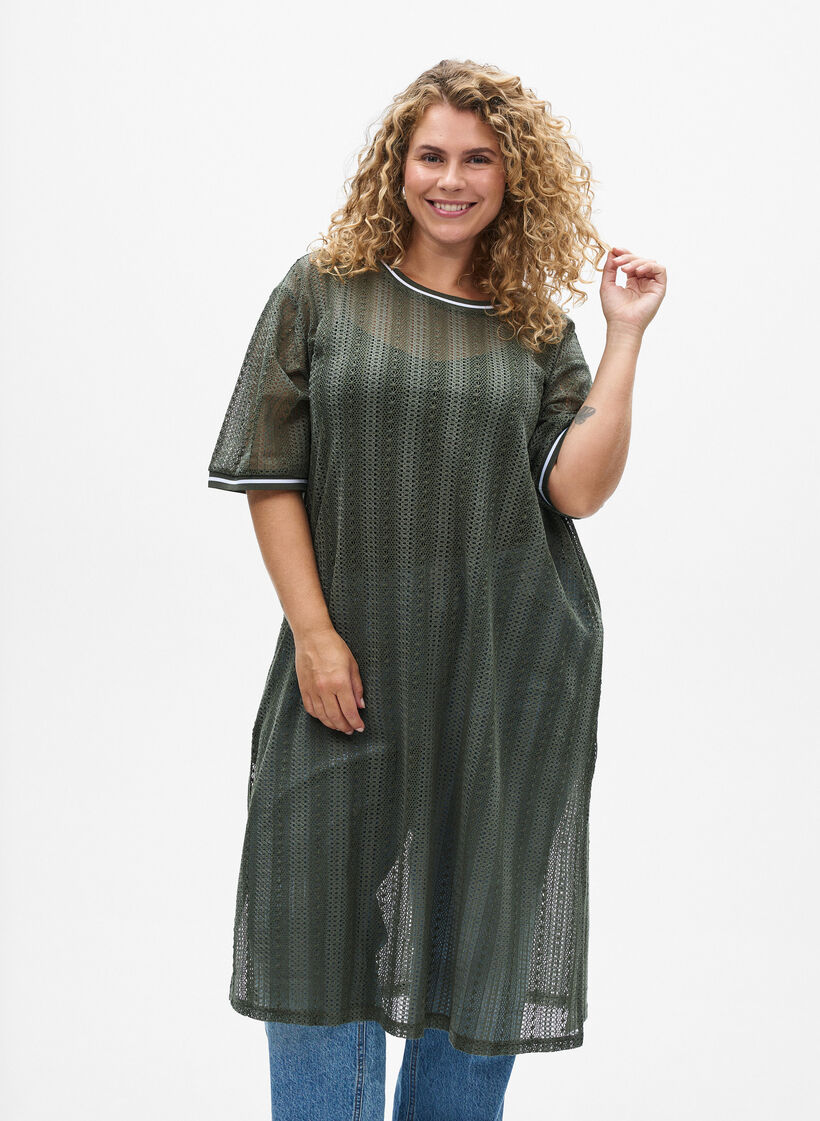 Midi-jurk met een opengewerkt patroon en korte mouwen, Thyme, Model