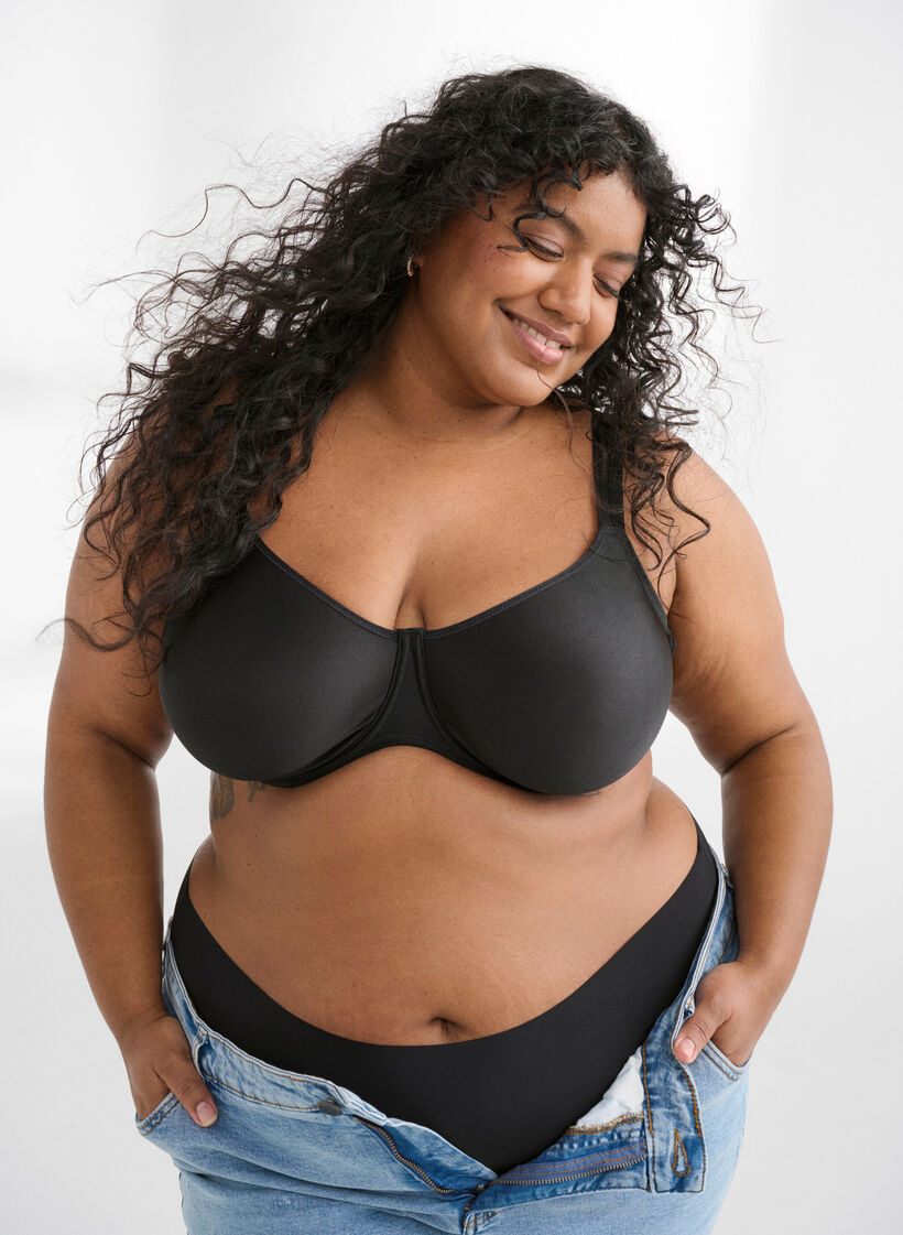 Voorgevormde, volledig bedekkende bh met hoge ondersteuning, Zwart, Image image number 0