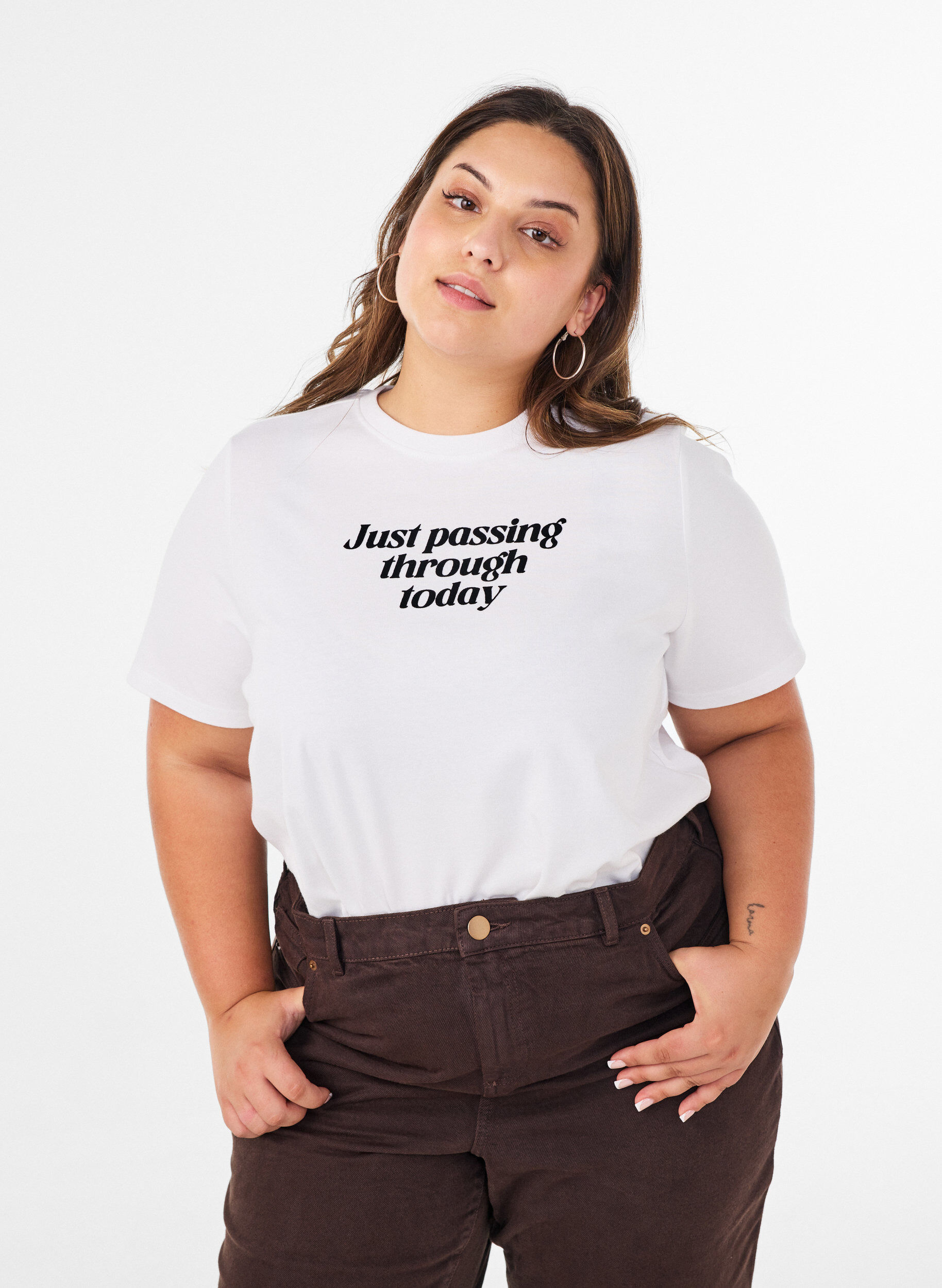 Katoenen T-shirt met tekstprint, Wit, Model
