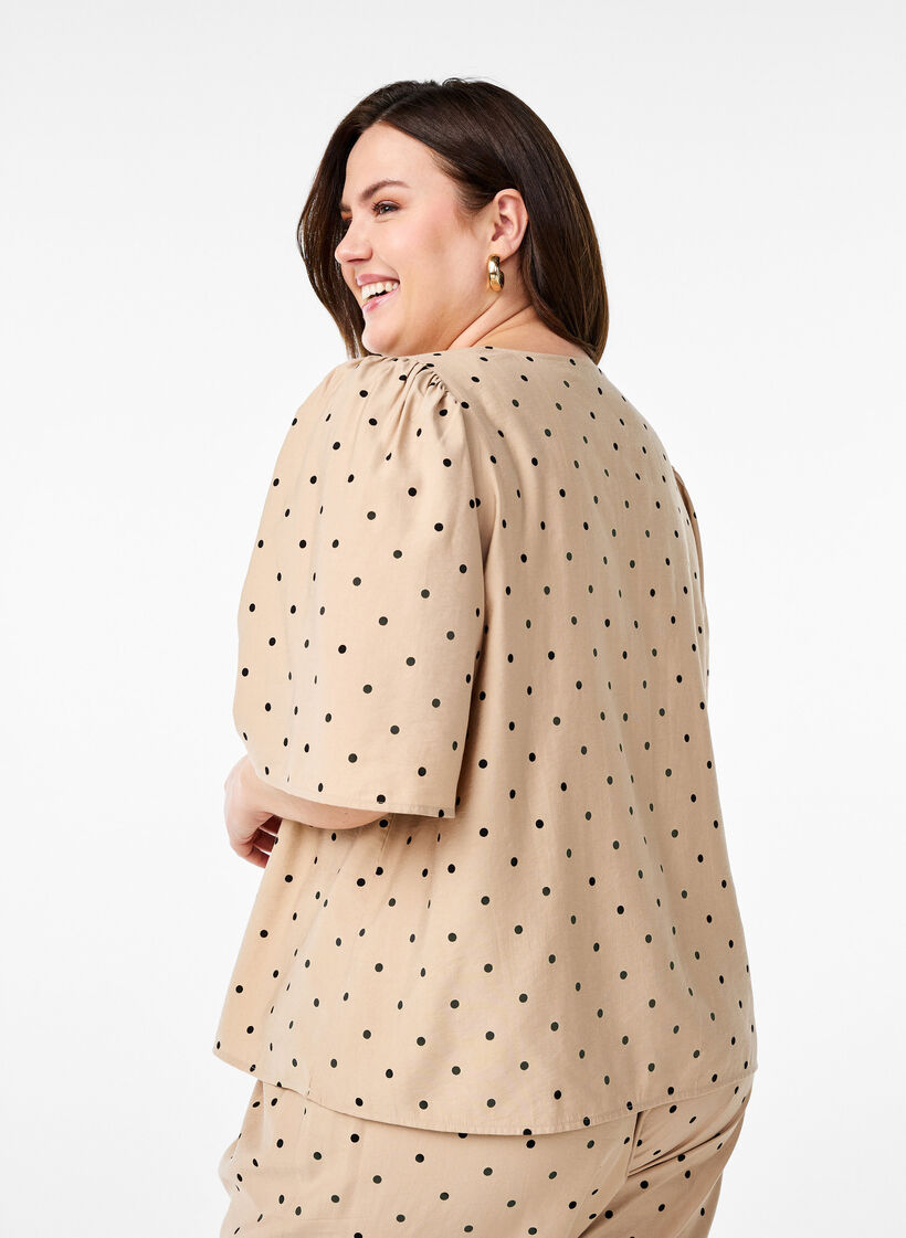 Blouse met losse mouwen en een V-hals, Doeskin w. dot AOP, Model