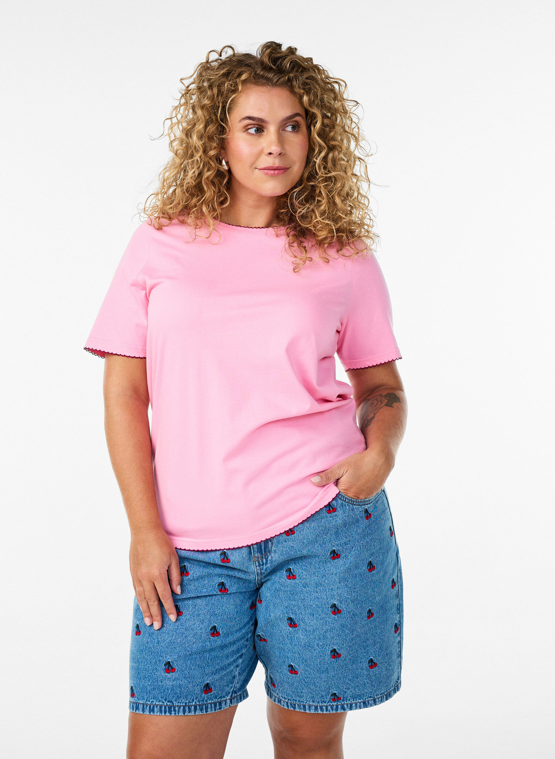 Short en jean brod&eacute;, Bleu Clair, Model