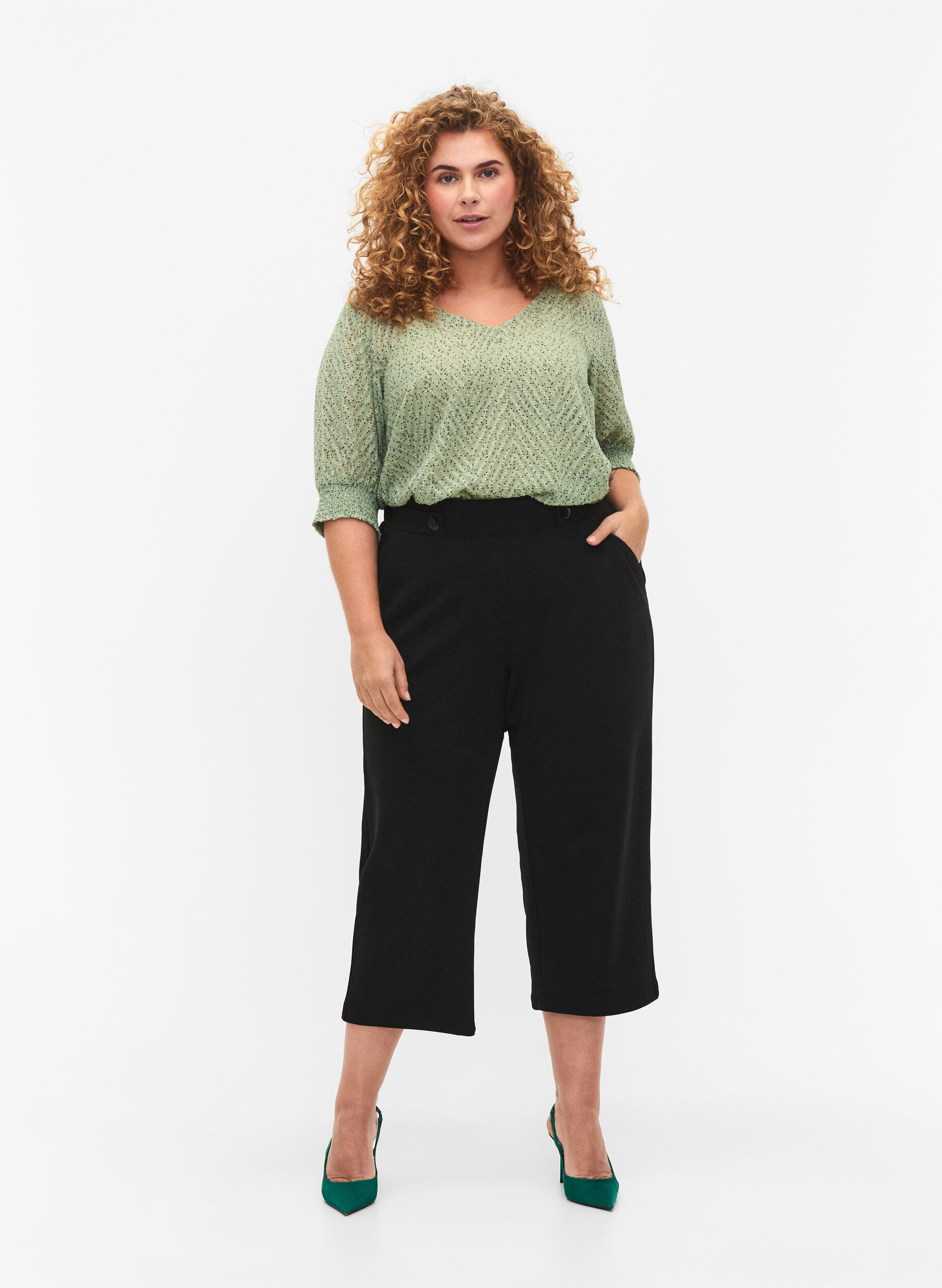 7/8 broek met losse pasvorm, Zwart, Model