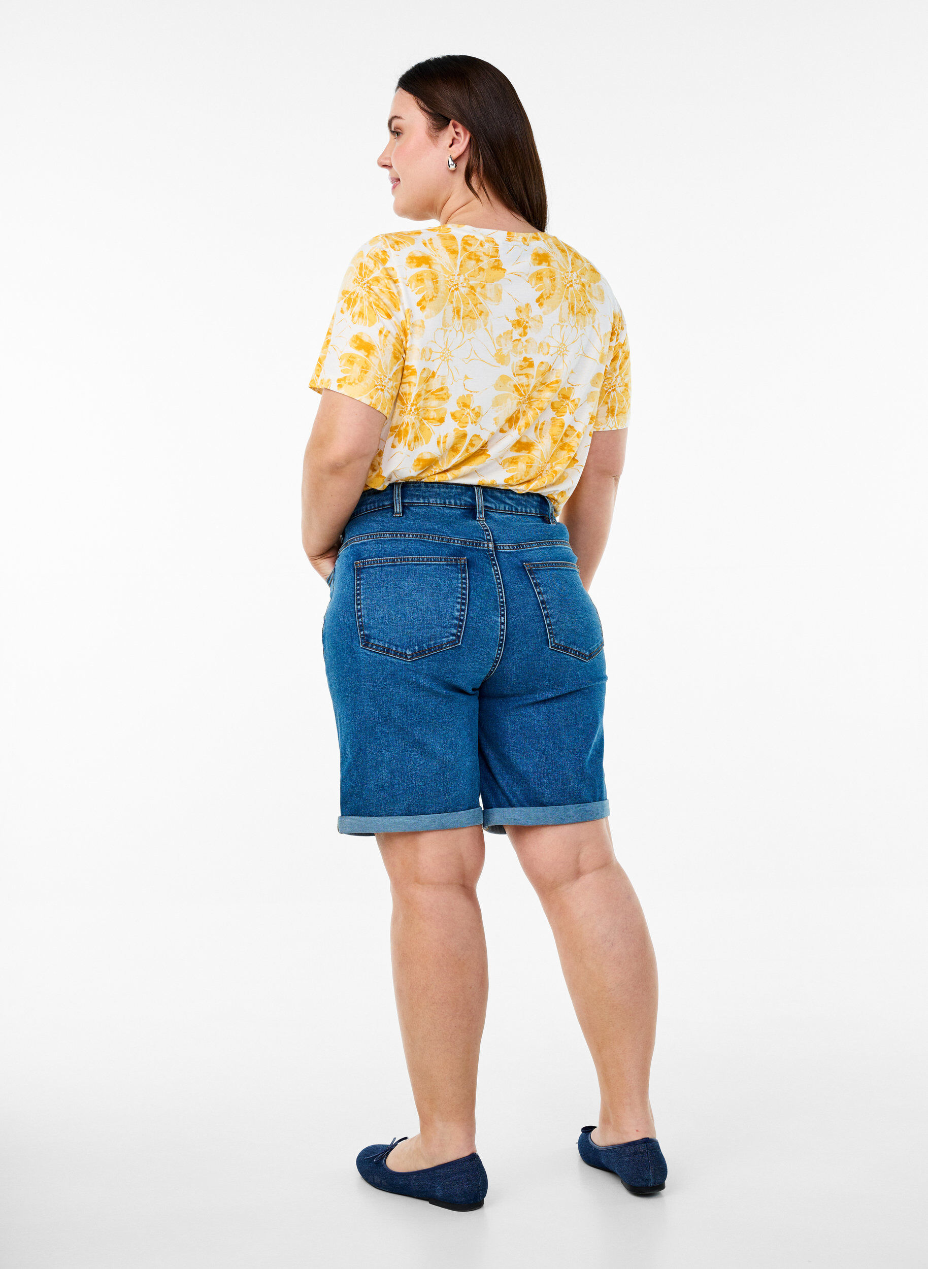 ZizziStrakzittende denim shorts met een hoge taille, Blauw, Model image number 2