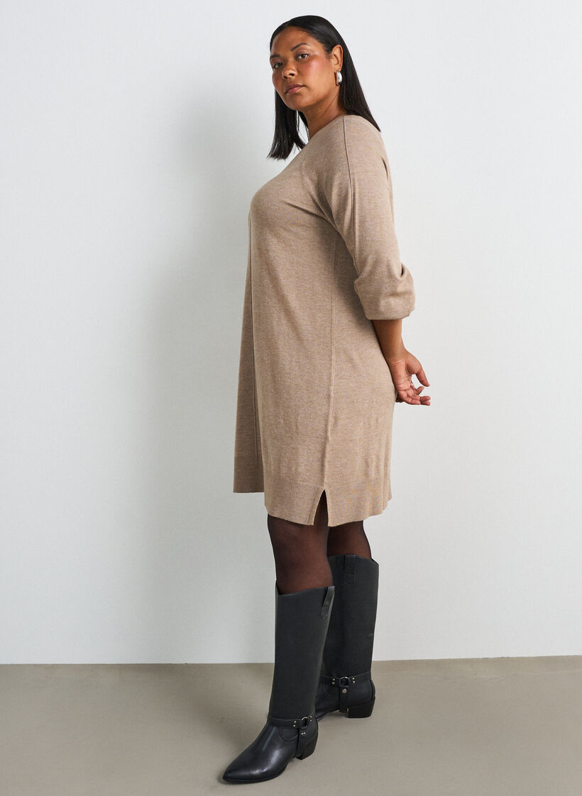 Korte gebreide jurk met raglanmouwen en een middennaad, Beige, Model image number 3