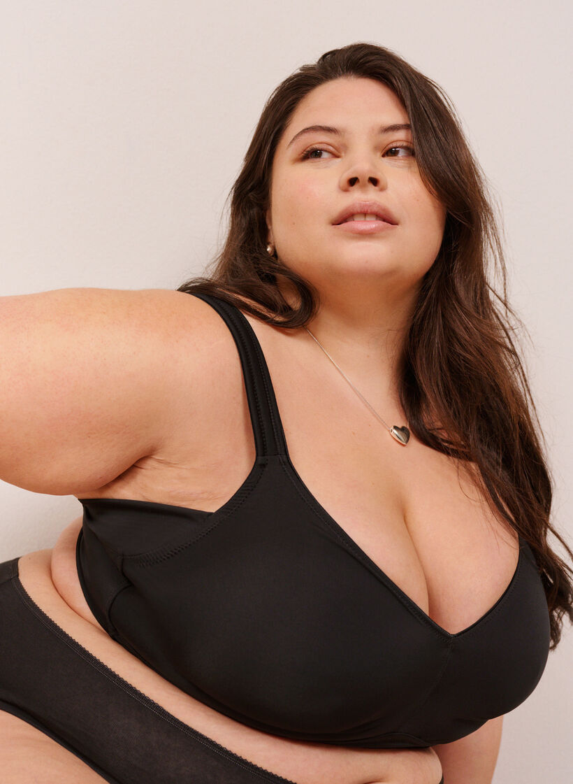 Soutien-gorge confort avec bretelles rembourr&eacute;es, Noir, Image image number 0