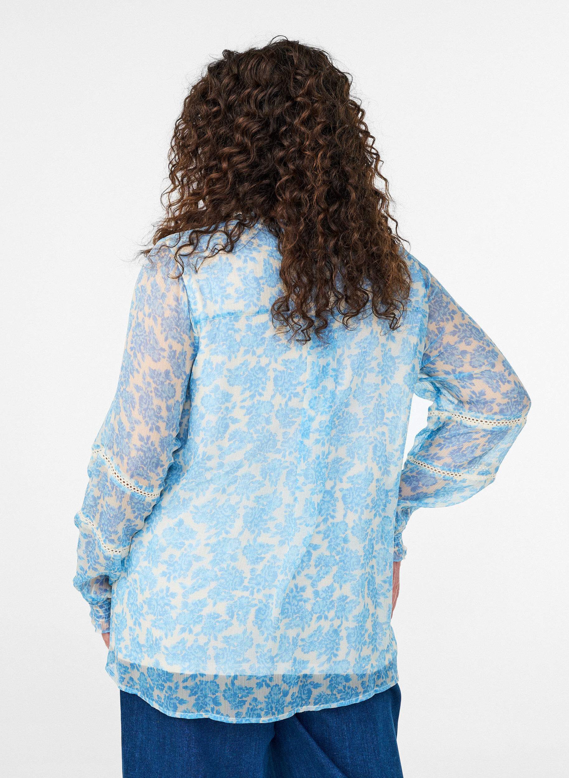 ZizziChiffonblouse met bloemenprint en gehaakte bies, Blauw, Model image number 2