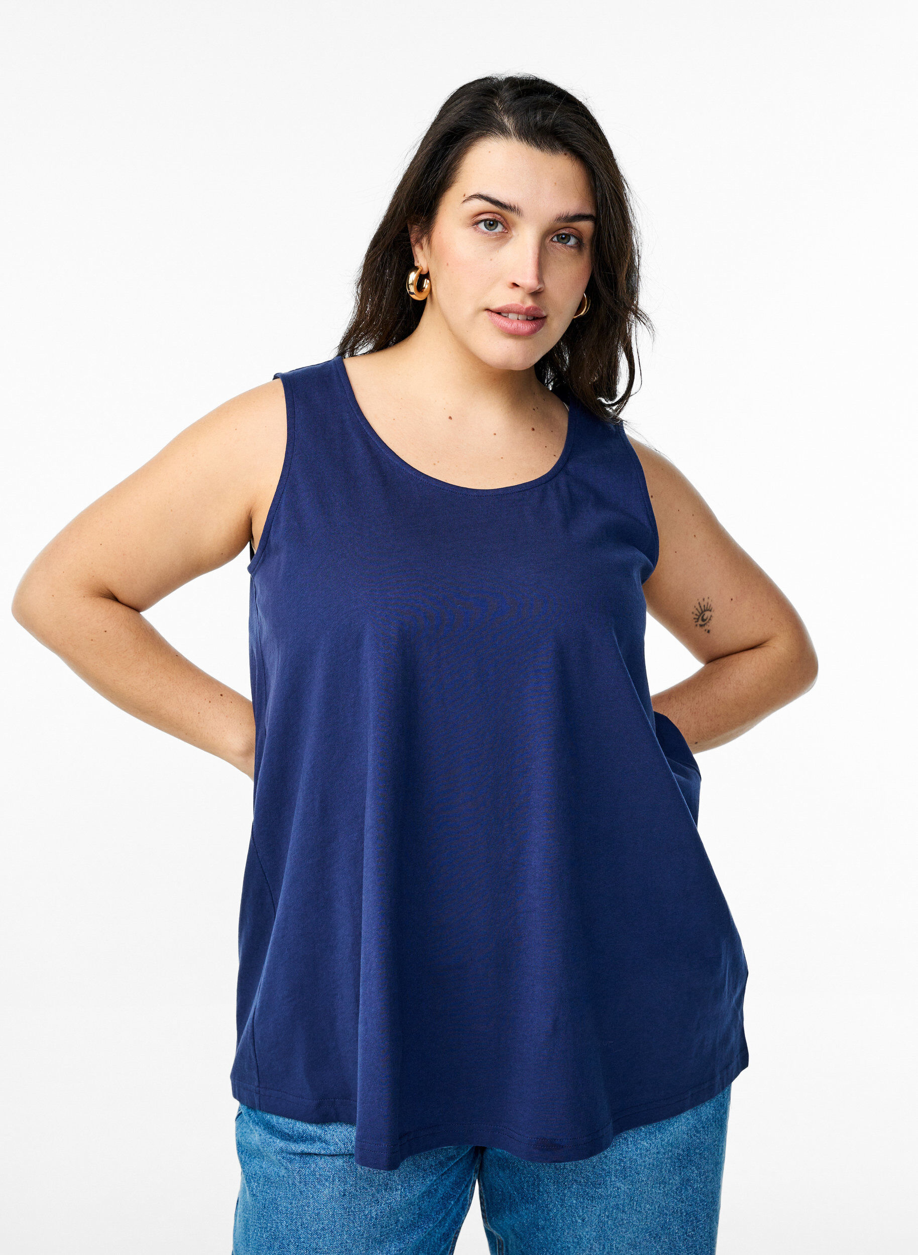 Top en coton avec forme en A, Bleu, Model