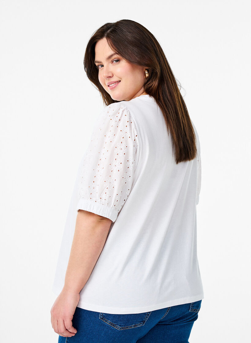 T-shirt met mouwen van broderie anglaise, Wit, Model image number 2