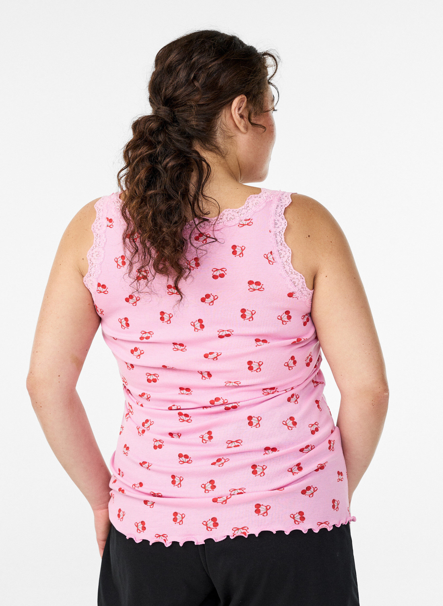 ZizziTop met print en kanten rand, Roze, Model image number 2