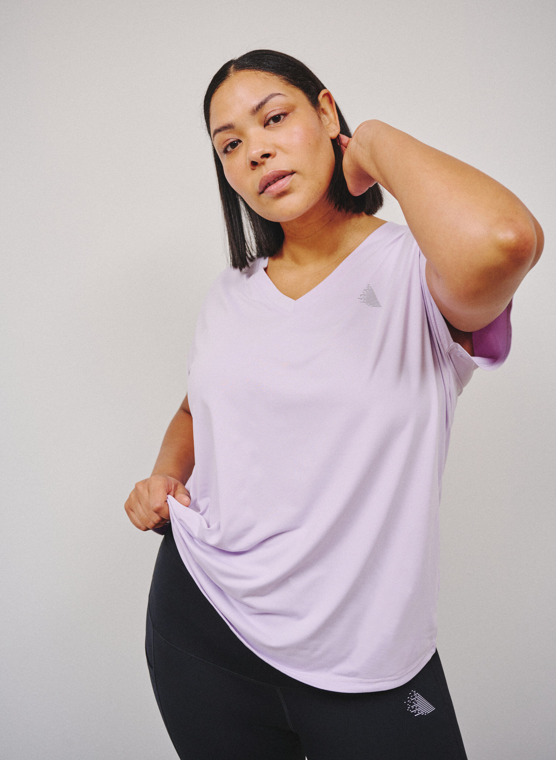 ZizziLosvallend trainings-T-shirt met V-hals, Paars, Image image number 0