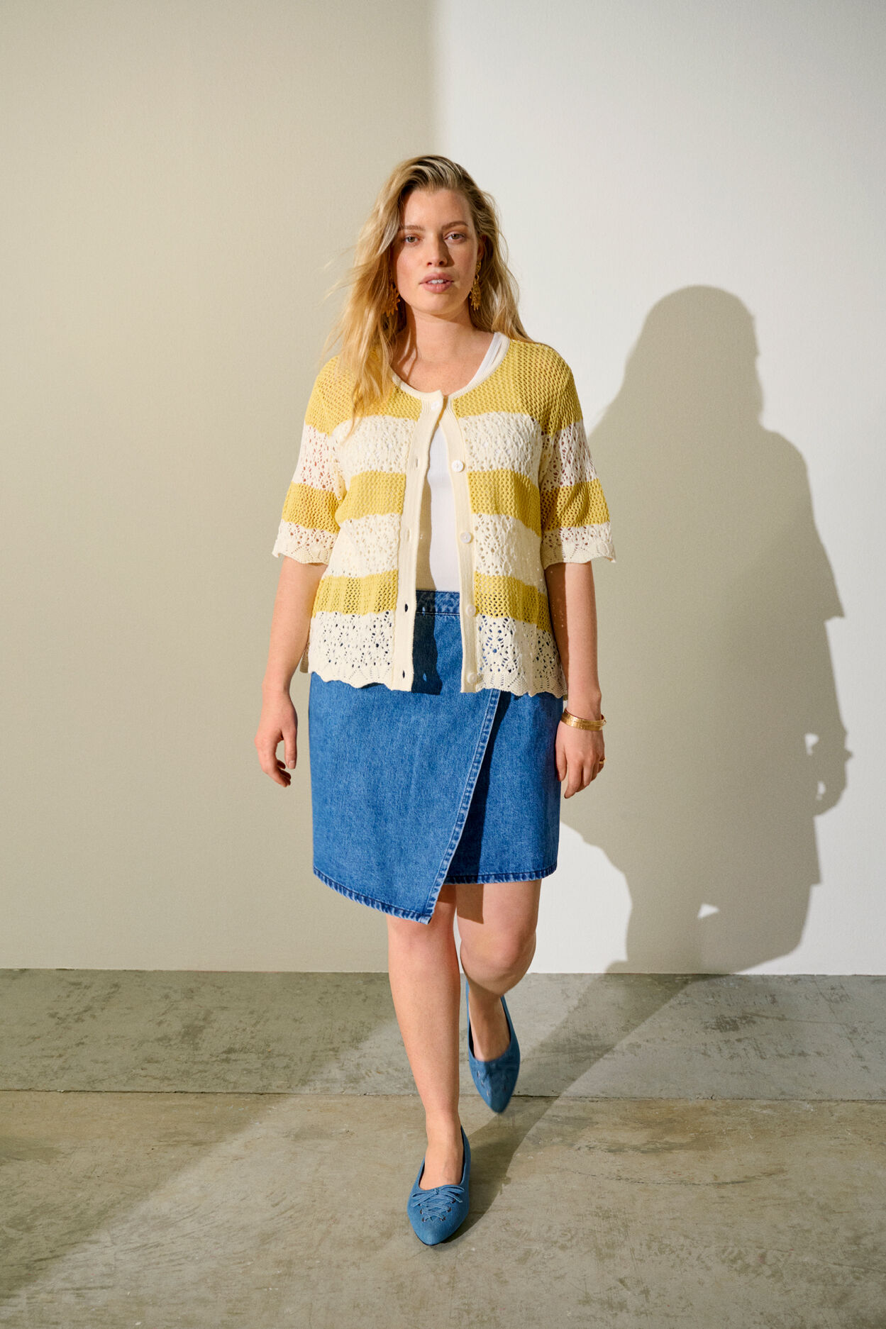 Denim rok met detail, , Model