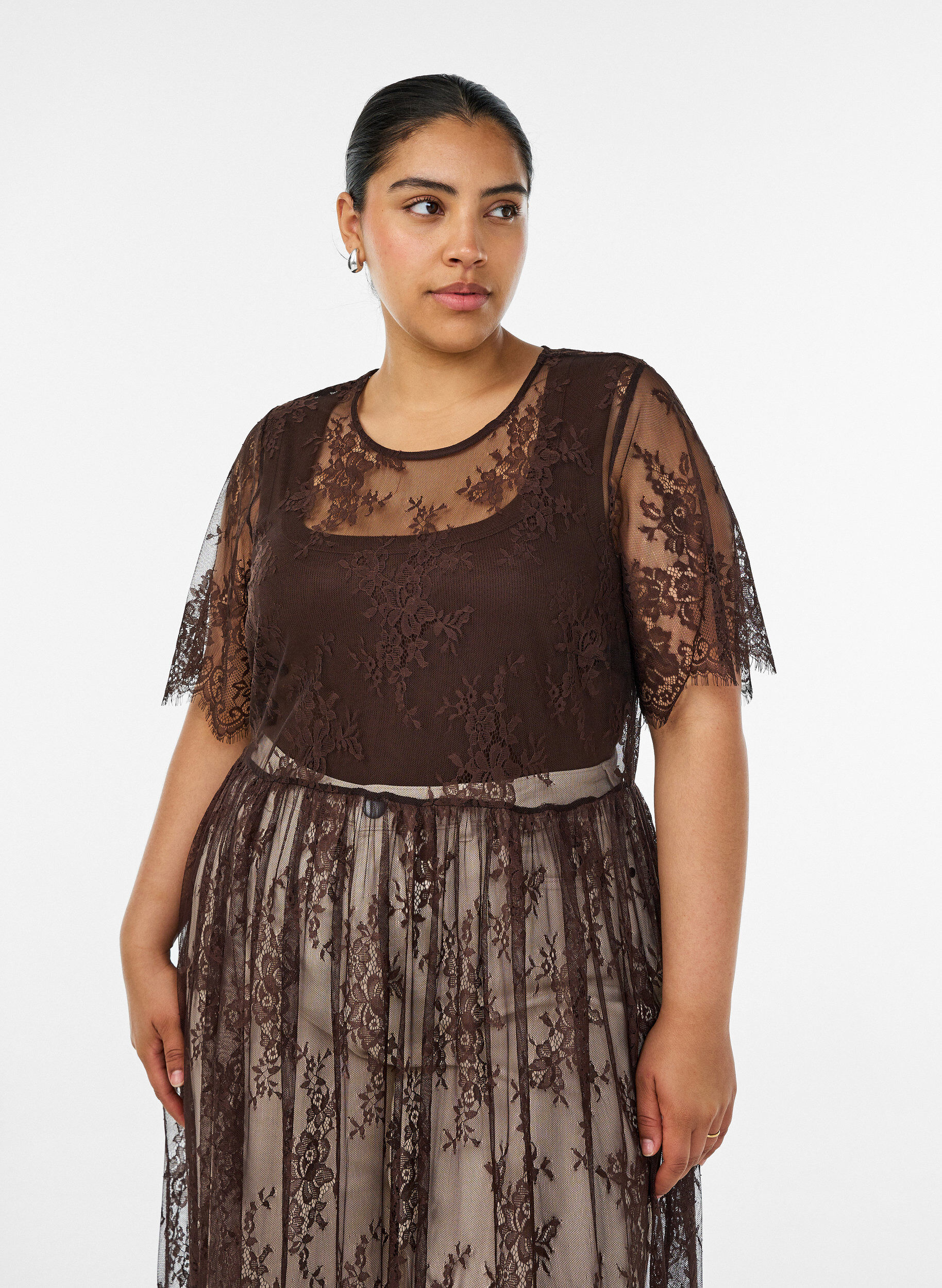 ZizziKanten midi jurk met korte mouwen van doorschijnende kant, Bruin, Model image number 2