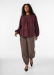 Blouse met borduurwerk en sierlijke oogjesrandafwerking, Donker Bordeaux, Model image number 1