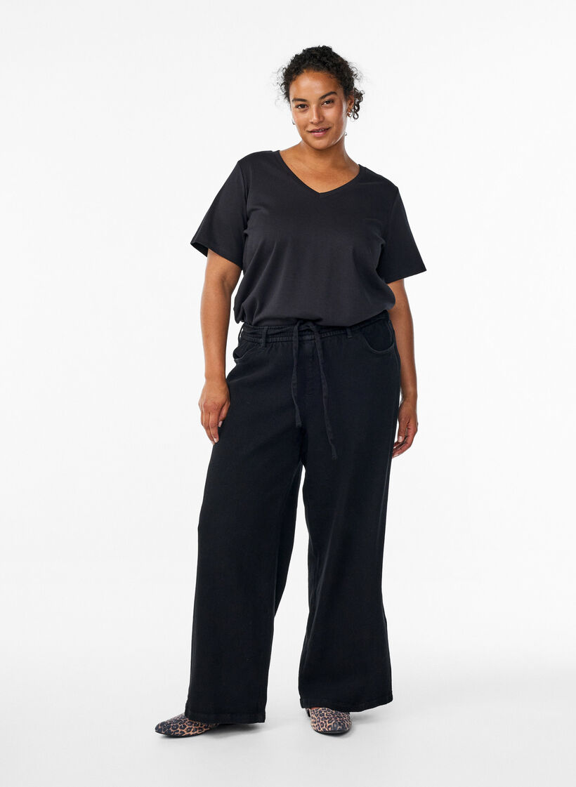 Losse pasvorm jeans met een elastische tailleband en een trekkoord, Zwart, Model image number 0