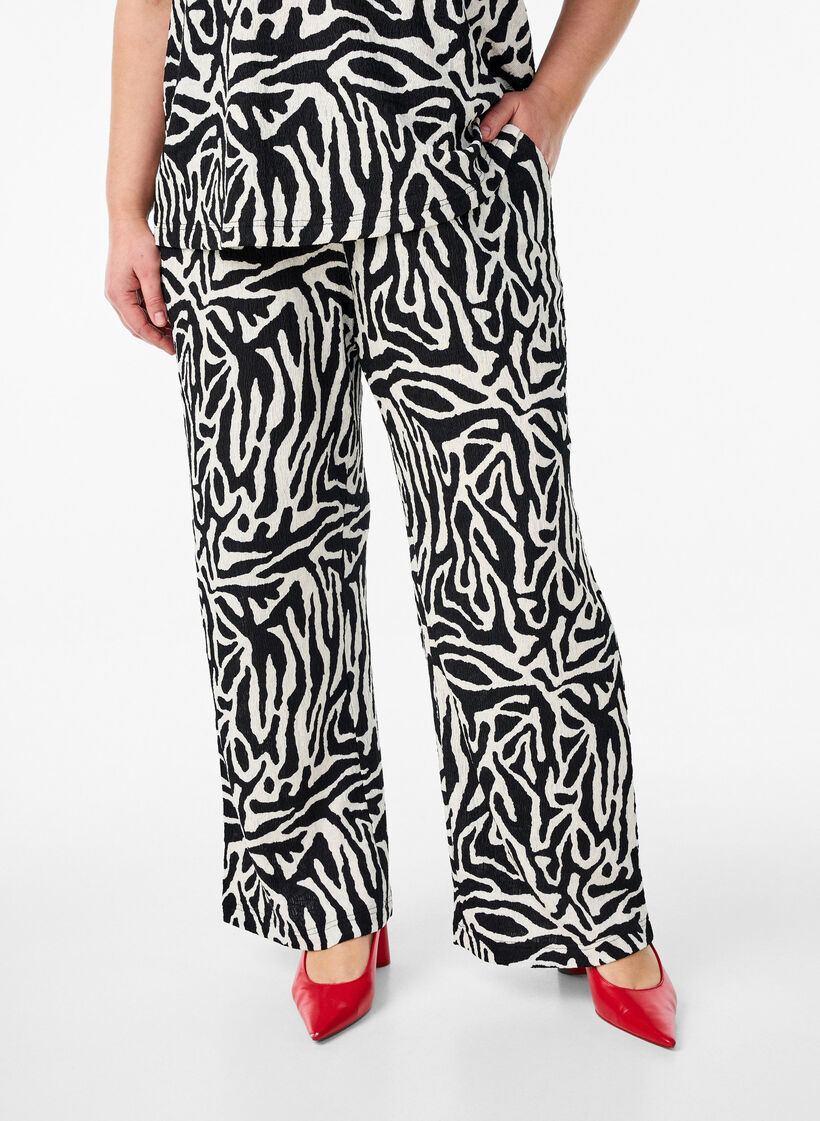 Broek met zebraprint, Black w. White Zebra, Model
