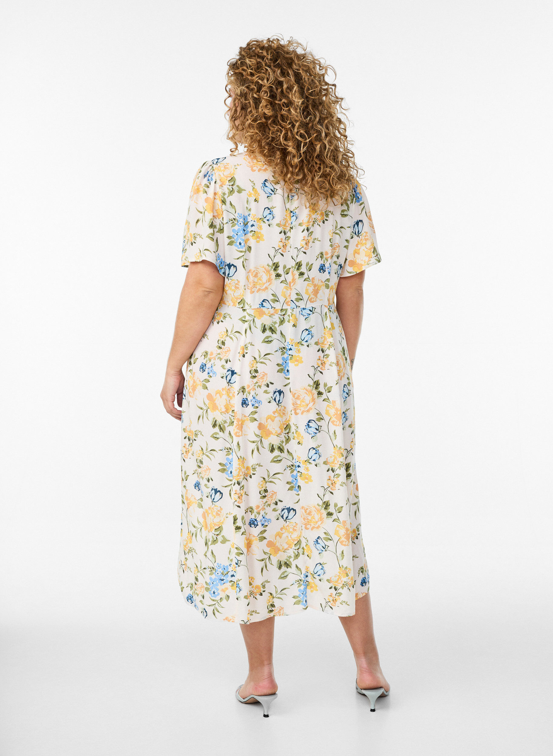 Zizzi Robe midi en viscose &agrave; imprim&eacute; floral, Bleu, Model image number 1