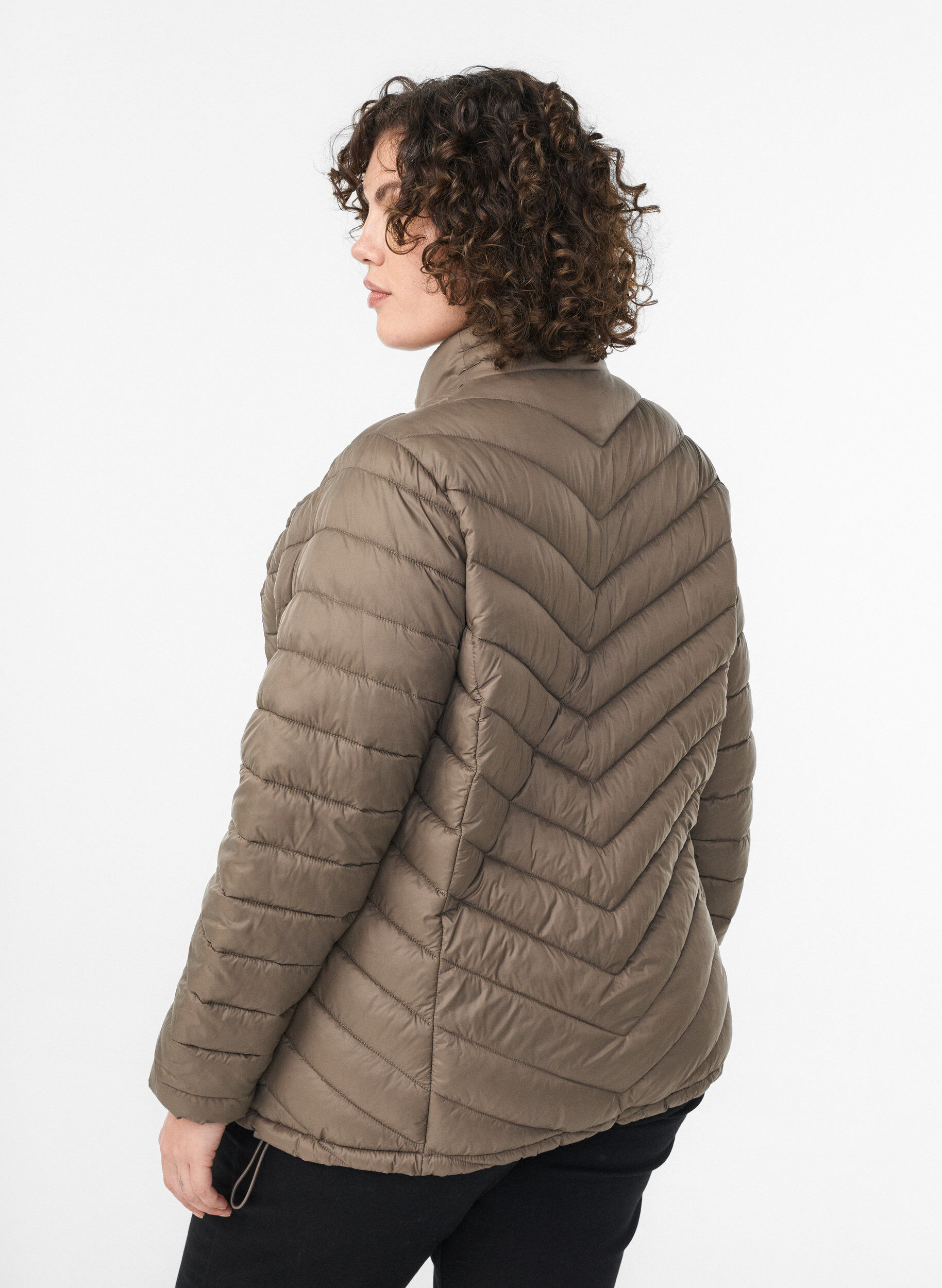 ZizziLichtgewicht jas met zakken, Bruin, Model image number 2