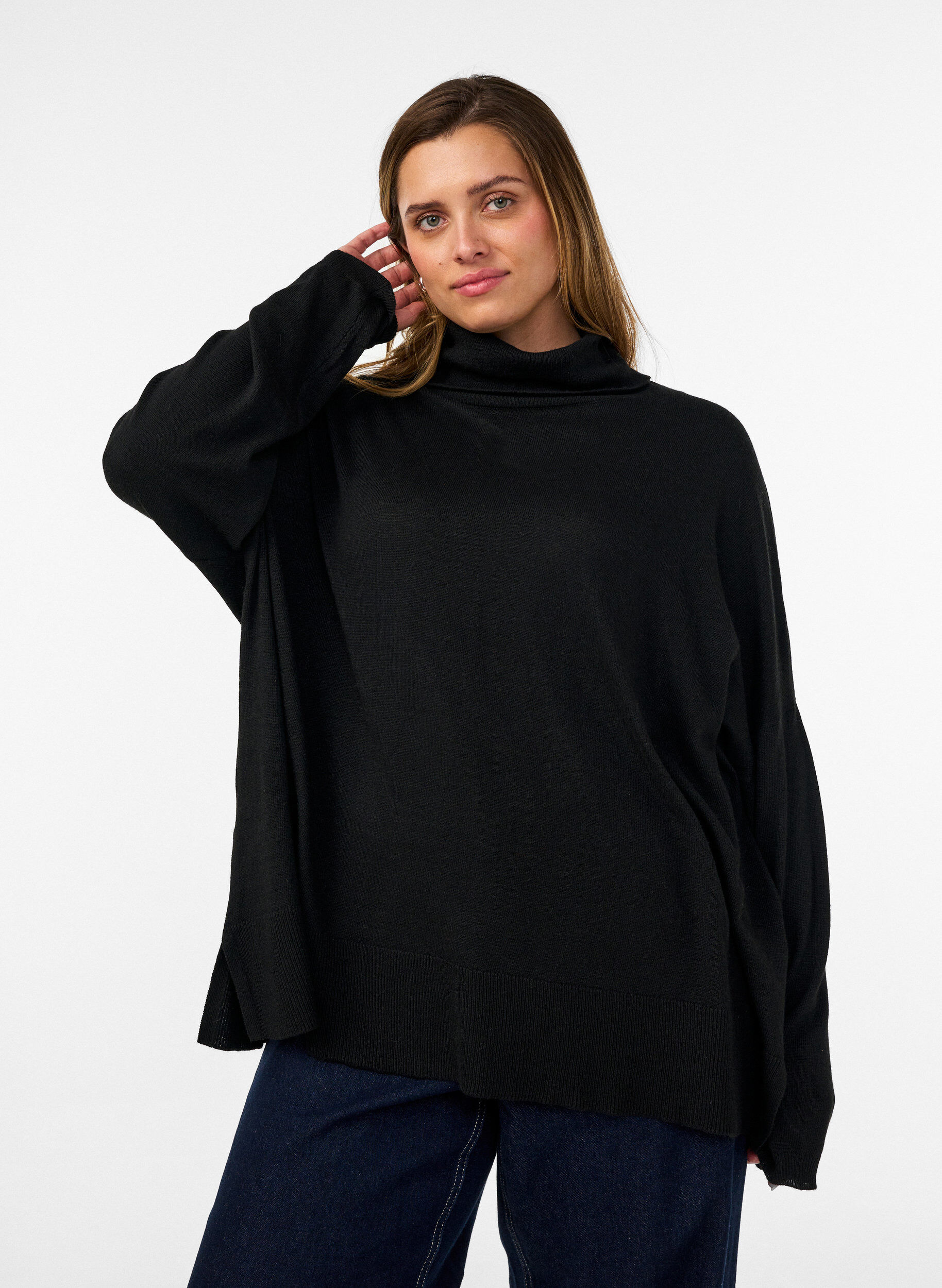 Coltrui met losse pasvorm, Zwart, Model