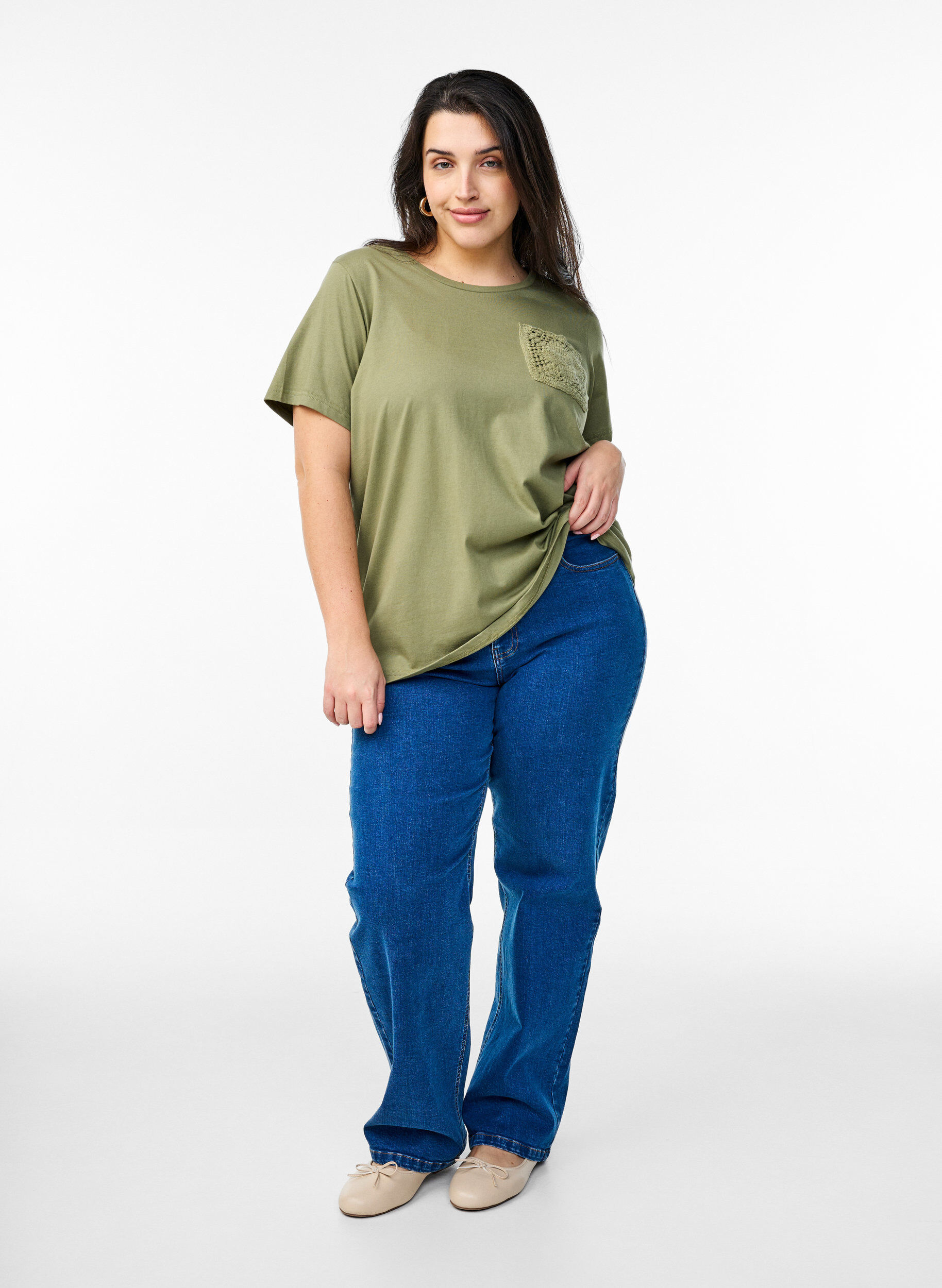 ZizziT-shirt in biologisch katoen met een borstzakje, Groen, Model image number 1