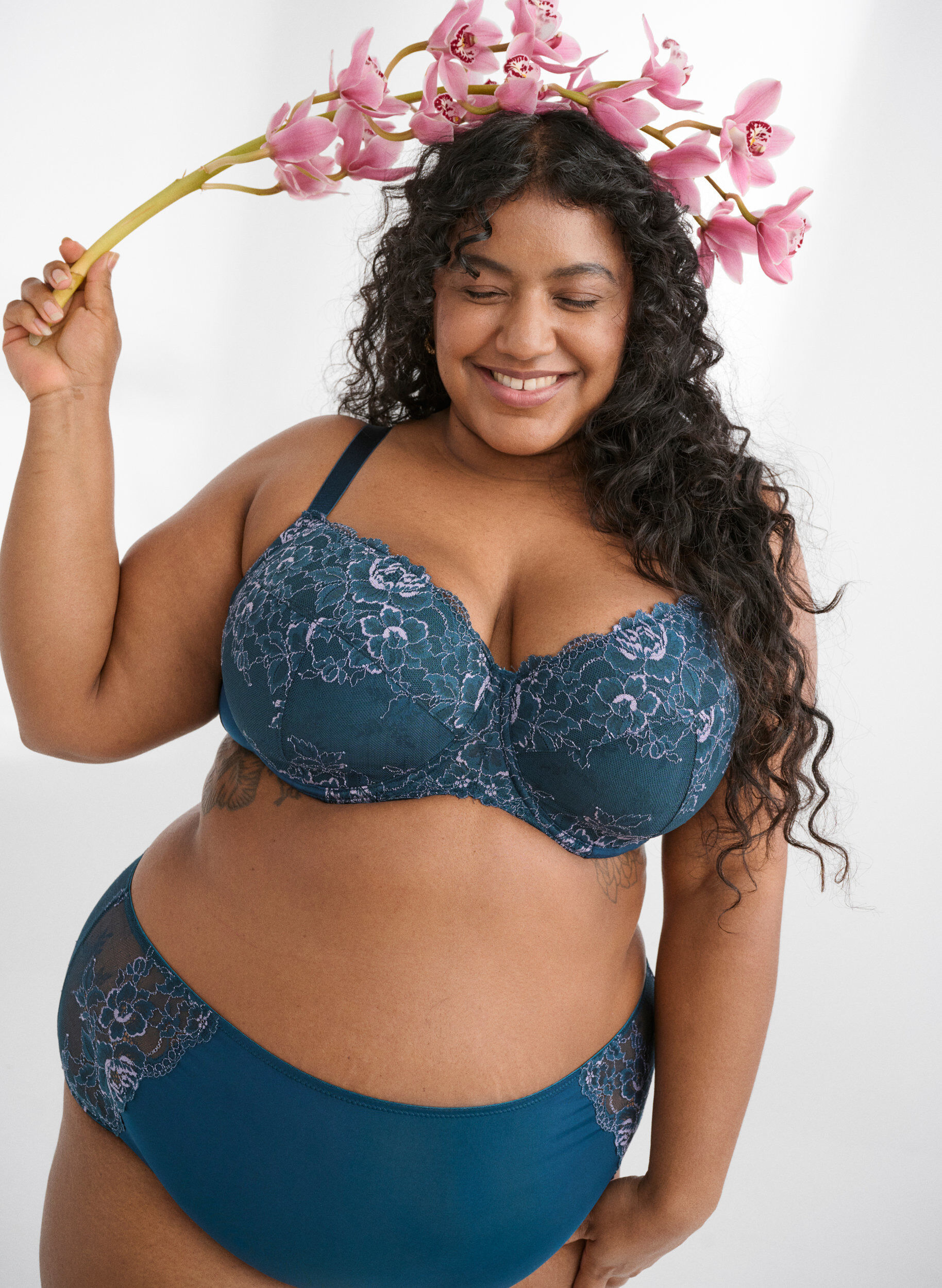 ZizziSlipje van microvezel met kant en een normale taille, Blauw, Image image number 0