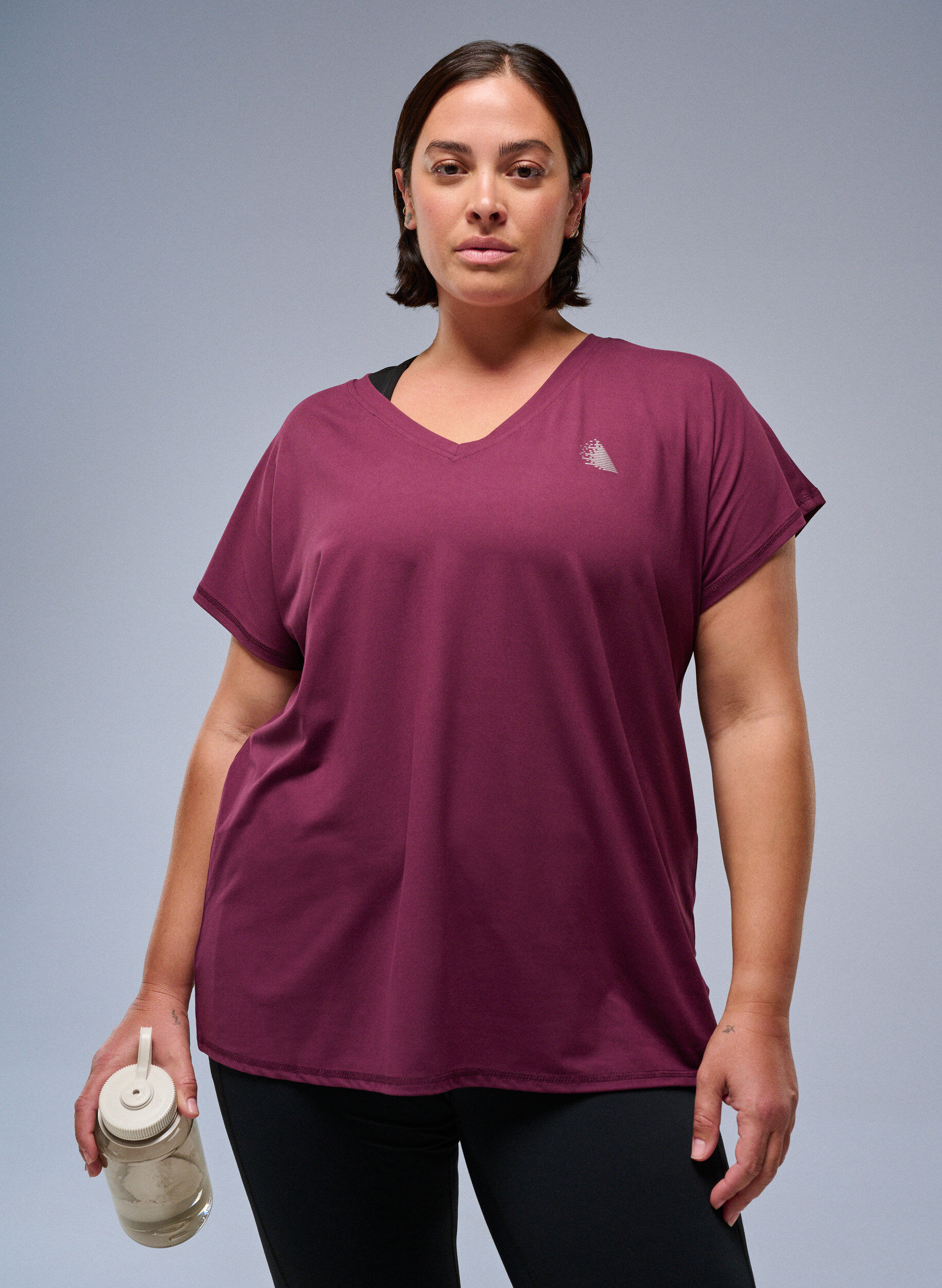 Losvallend sport T-shirt met V-hals