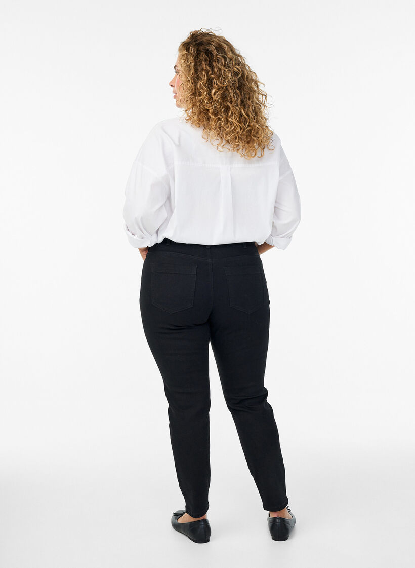 Slim-fit Emily jeans met normale taille, Zwart, Model image number 1