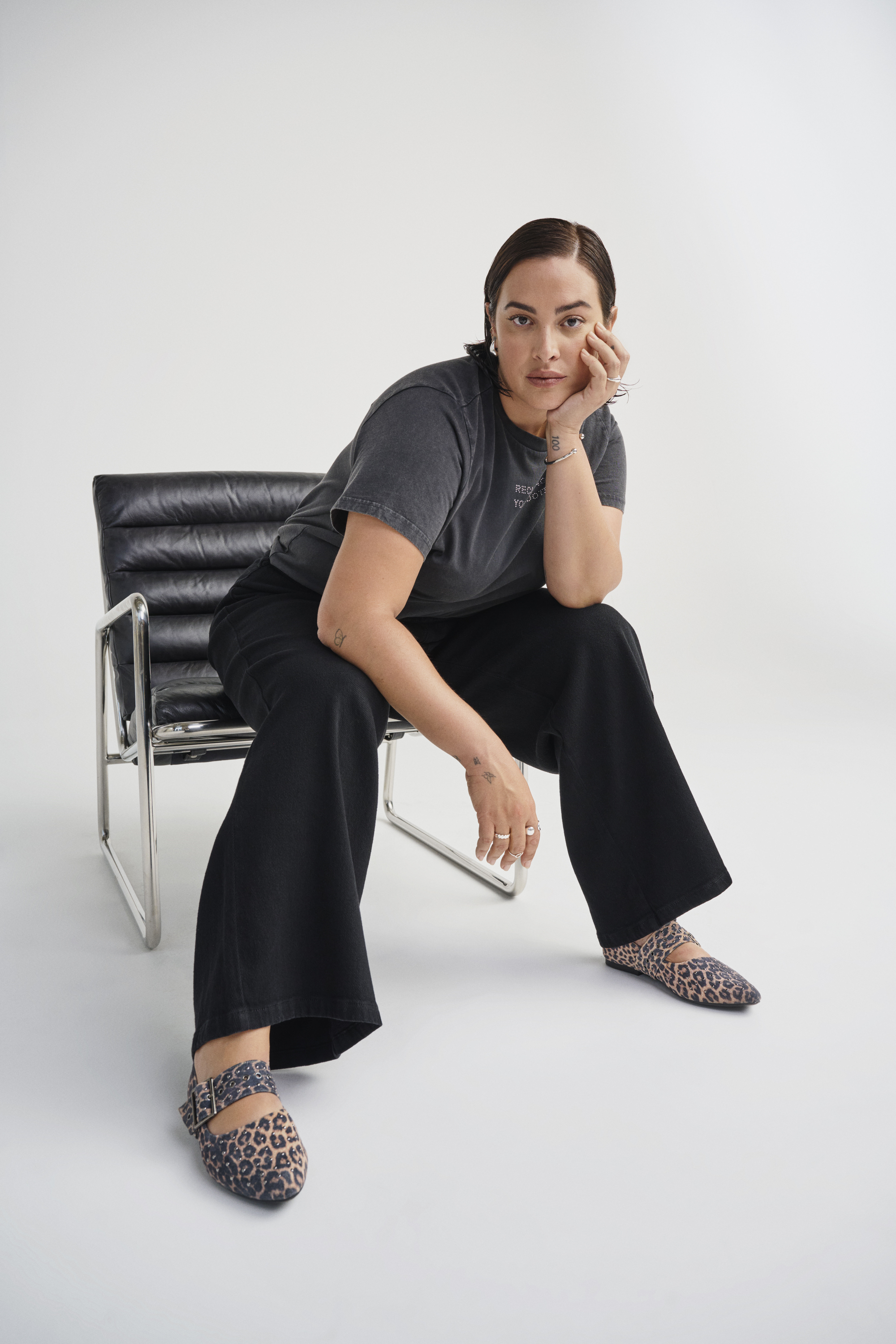 ZizziBallerina in luipaard met studs, , Model