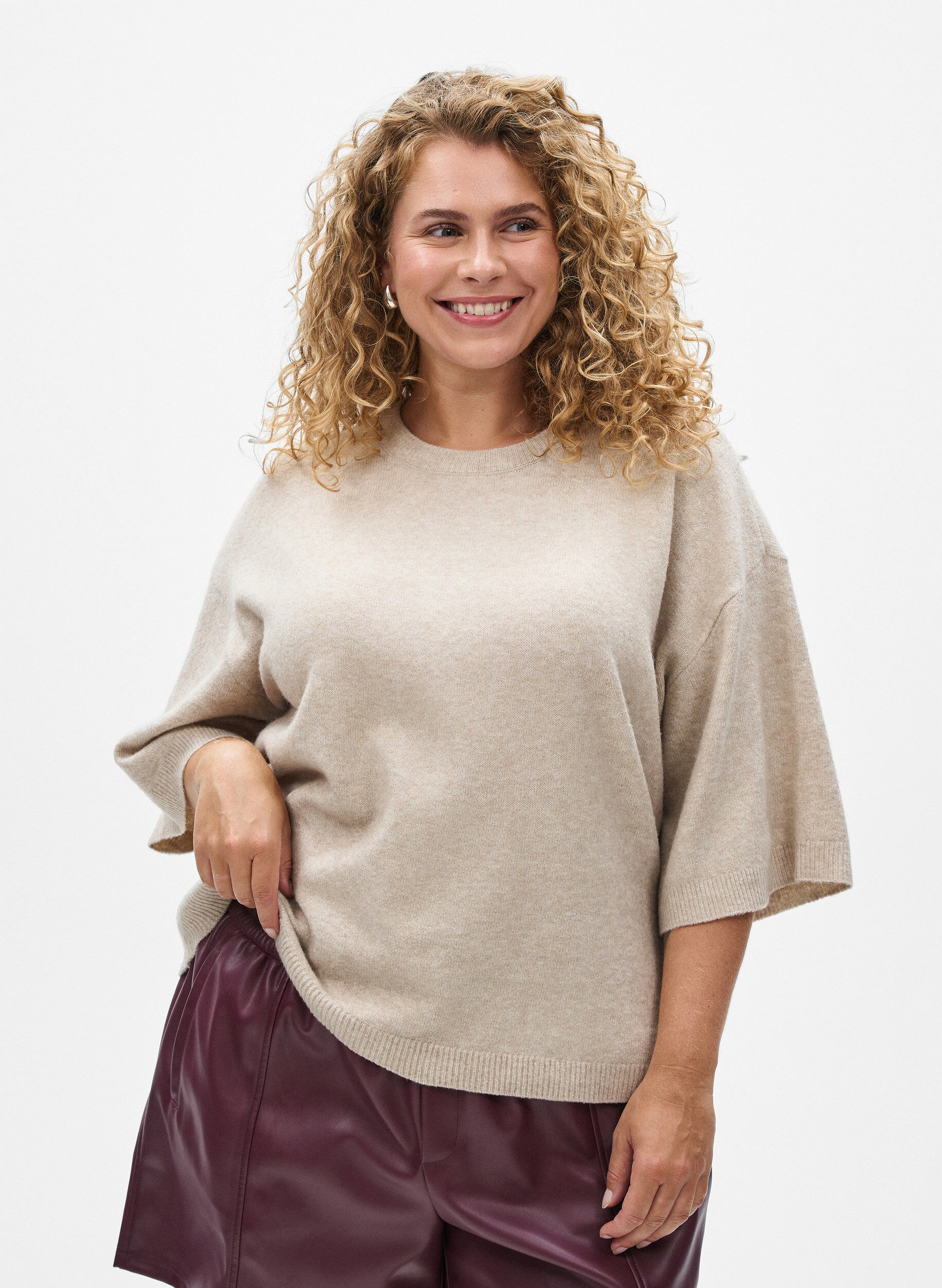 Chemisier tricot&eacute; ample &agrave; manches courtes, Beige, Model