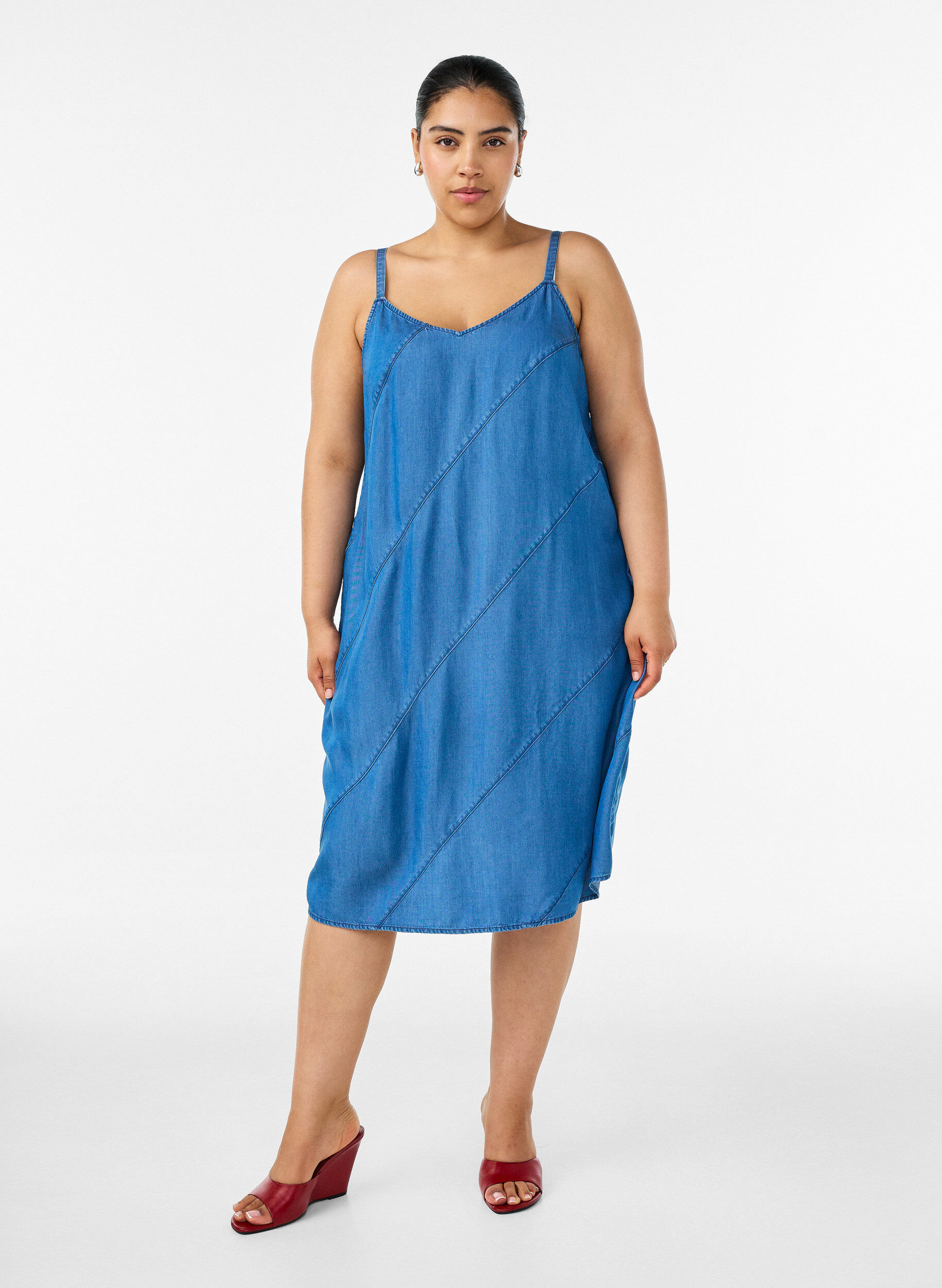 ZizziDenimlook jurk in TENCEL&trade; Lyocell met bandjes, Blauw, Model image number 1