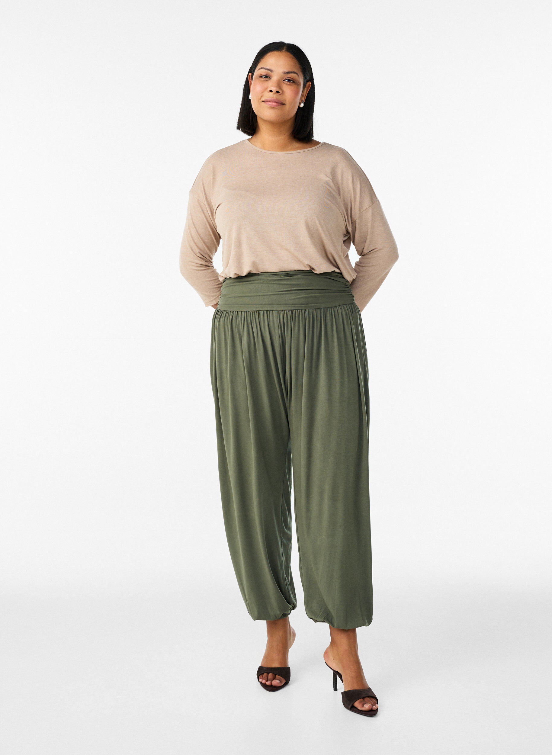 Pantalon sarouel ample, Vert, Model