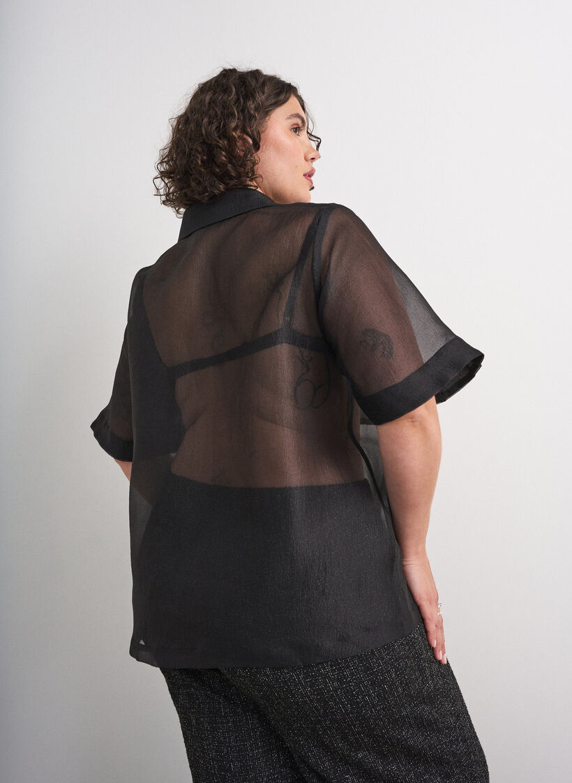 Transparant shirt met korte mouwen met borstzakken, Zwart, Model image number 2