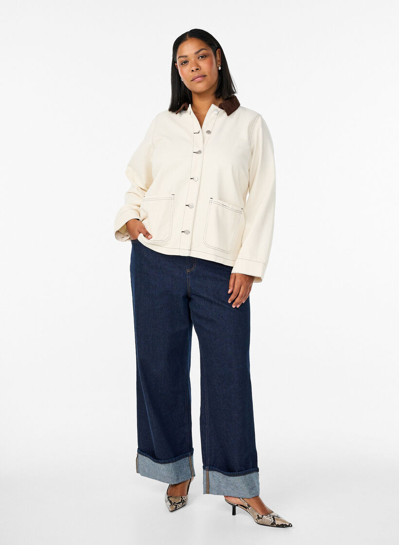 Gekleurde denimjas met contrasterende kraag, Vanille, Model image number 1