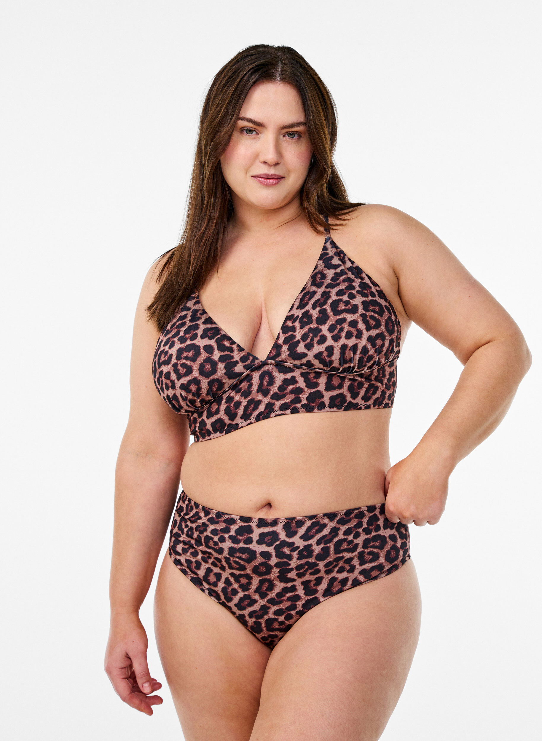 Zizzi Haut de bikini imprim&eacute; l&eacute;opard avec liens &agrave; nouer dans le dos, Marron, Model image number 1