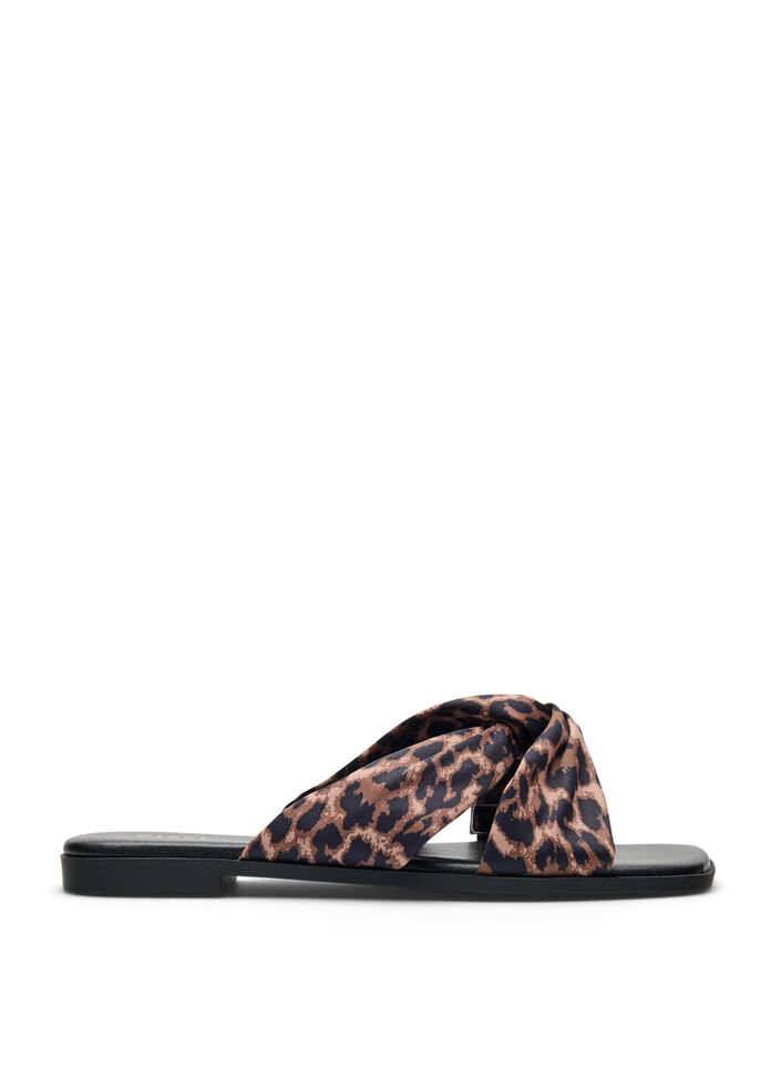 Wide fit - Slip-in met gekruiste satijnen bandjes, Leopard AOP, Packshot