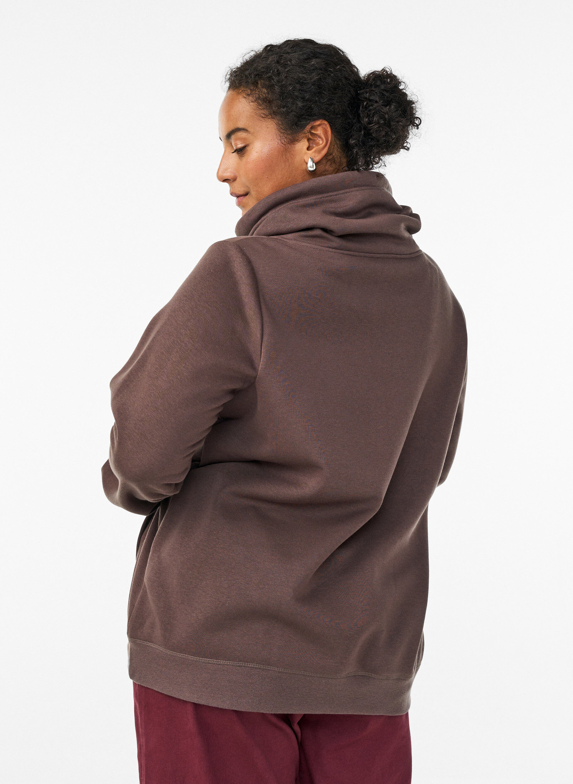 ZizziSweatshirt met hoge kraag en zakken, Bruin, Model image number 2