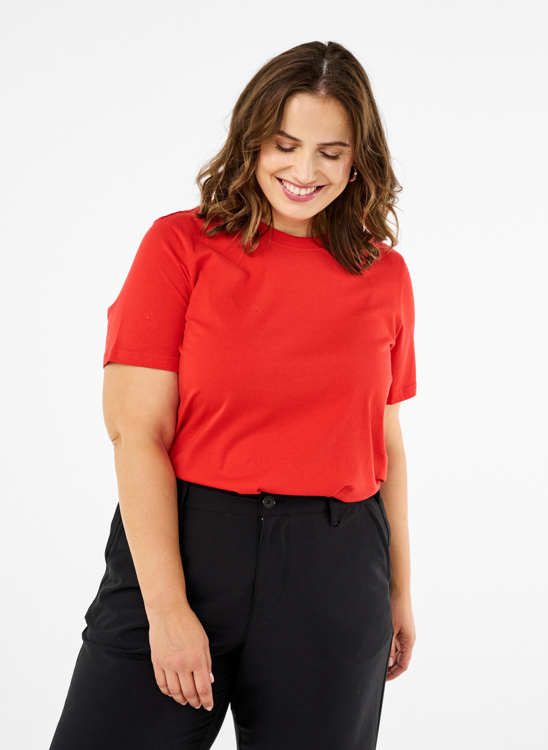 Basic katoenen T-shirt met ronde hals, Rood, Model