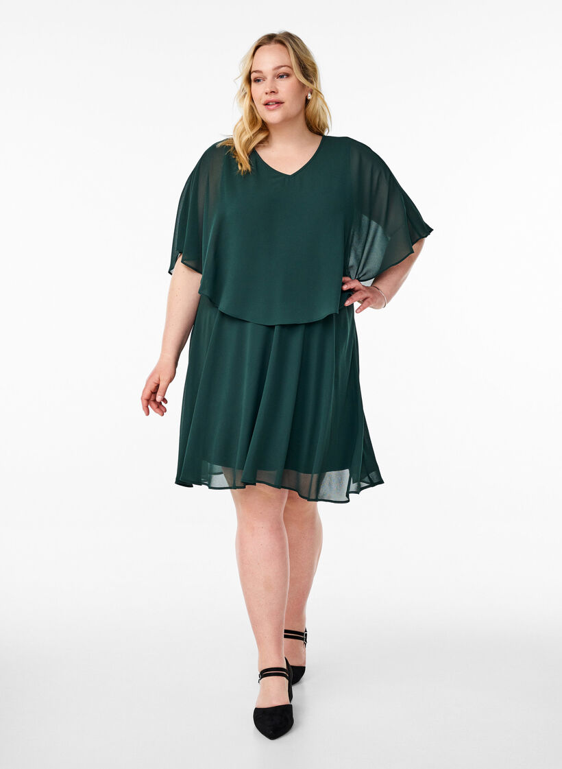 Korte chiffon feestjurk met gelaagd effect, Scarab, Model